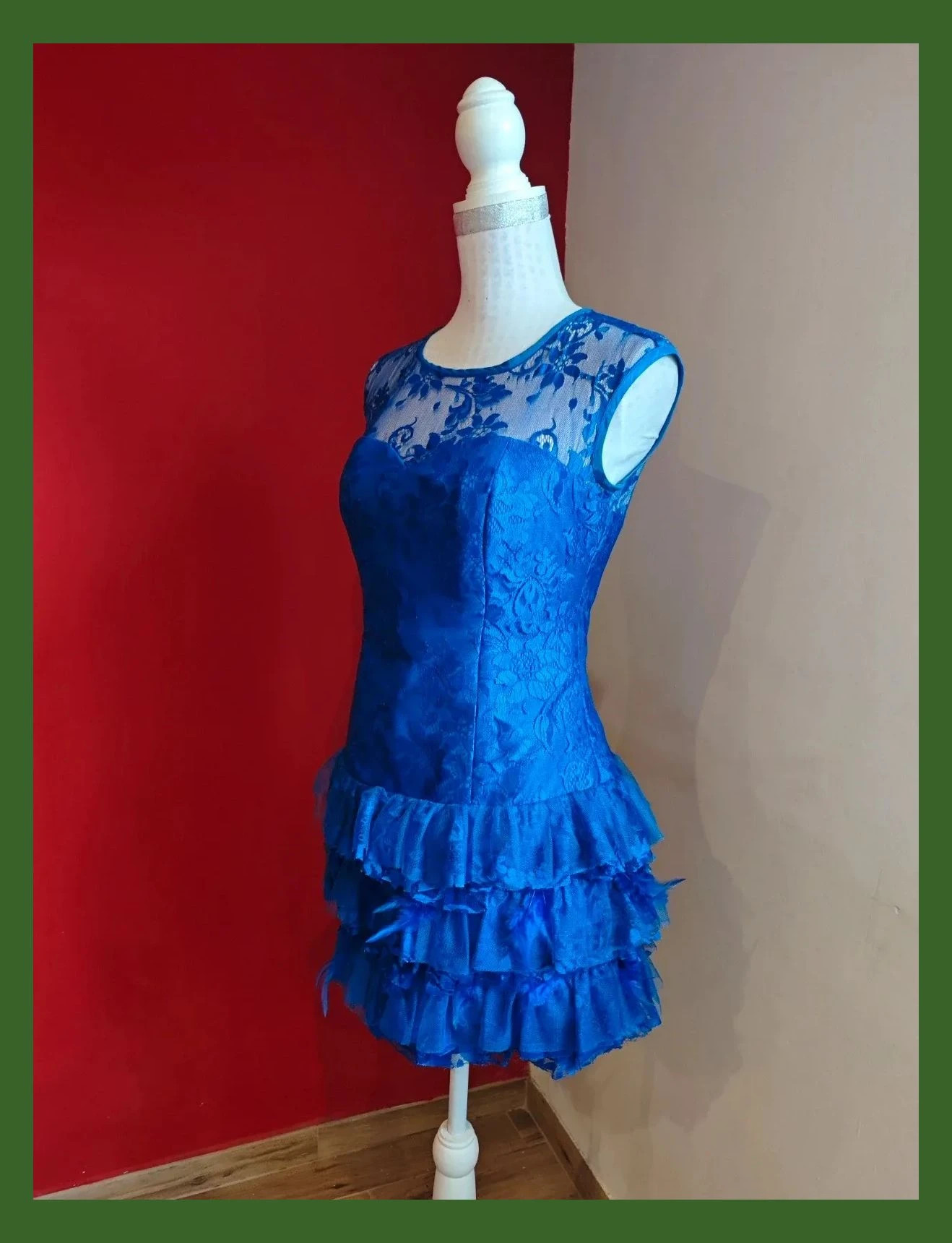 🌺 Divino vestido para eventos de blonda azulona con volantes y plumas – fabricado en España – taille S / 36 / 8 2