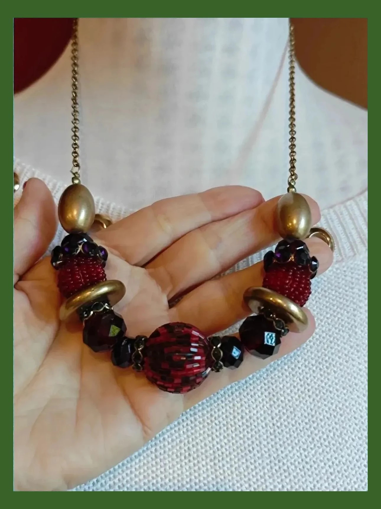 🌺 Bonito collar dorado con abalorios granate y brillantes morado – Vintage Chic 2