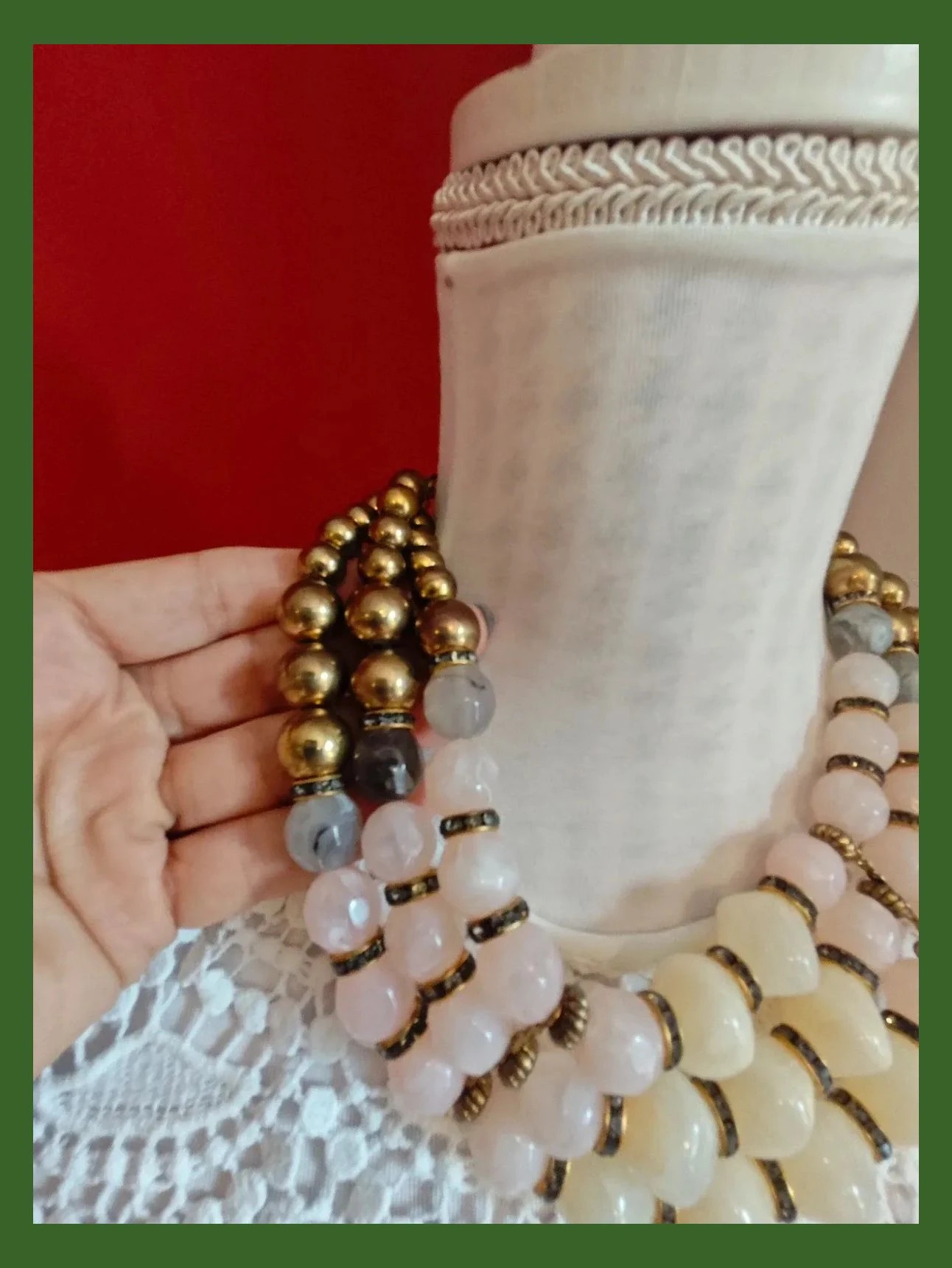 🌺 Preciosísimo conjunto de gargantilla y pulsera con tres vueltas – Bijou Brigitte 4