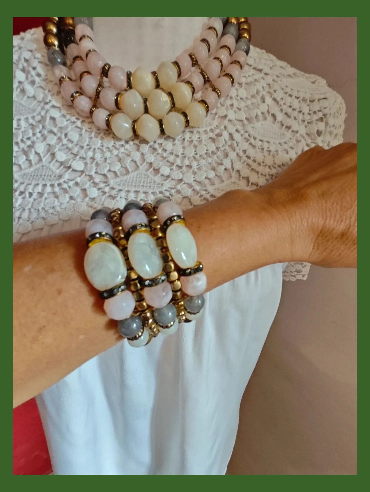 🌺 Preciosísimo conjunto de gargantilla y pulsera con tres vueltas – Bijou Brigitte 5