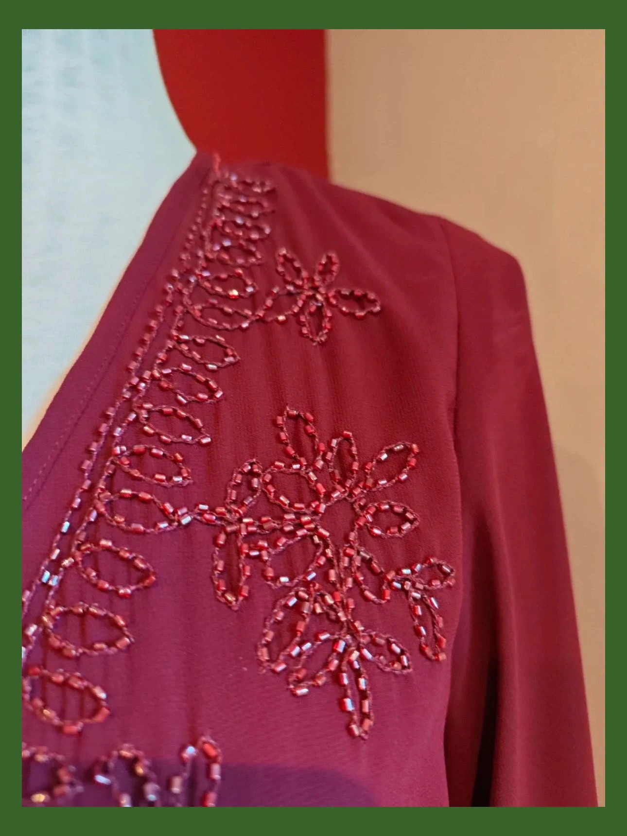 🌺 Bonita chaqueta de gasa granate con abalorios en bordes – Top Queens – taille L / 40 / 12 4