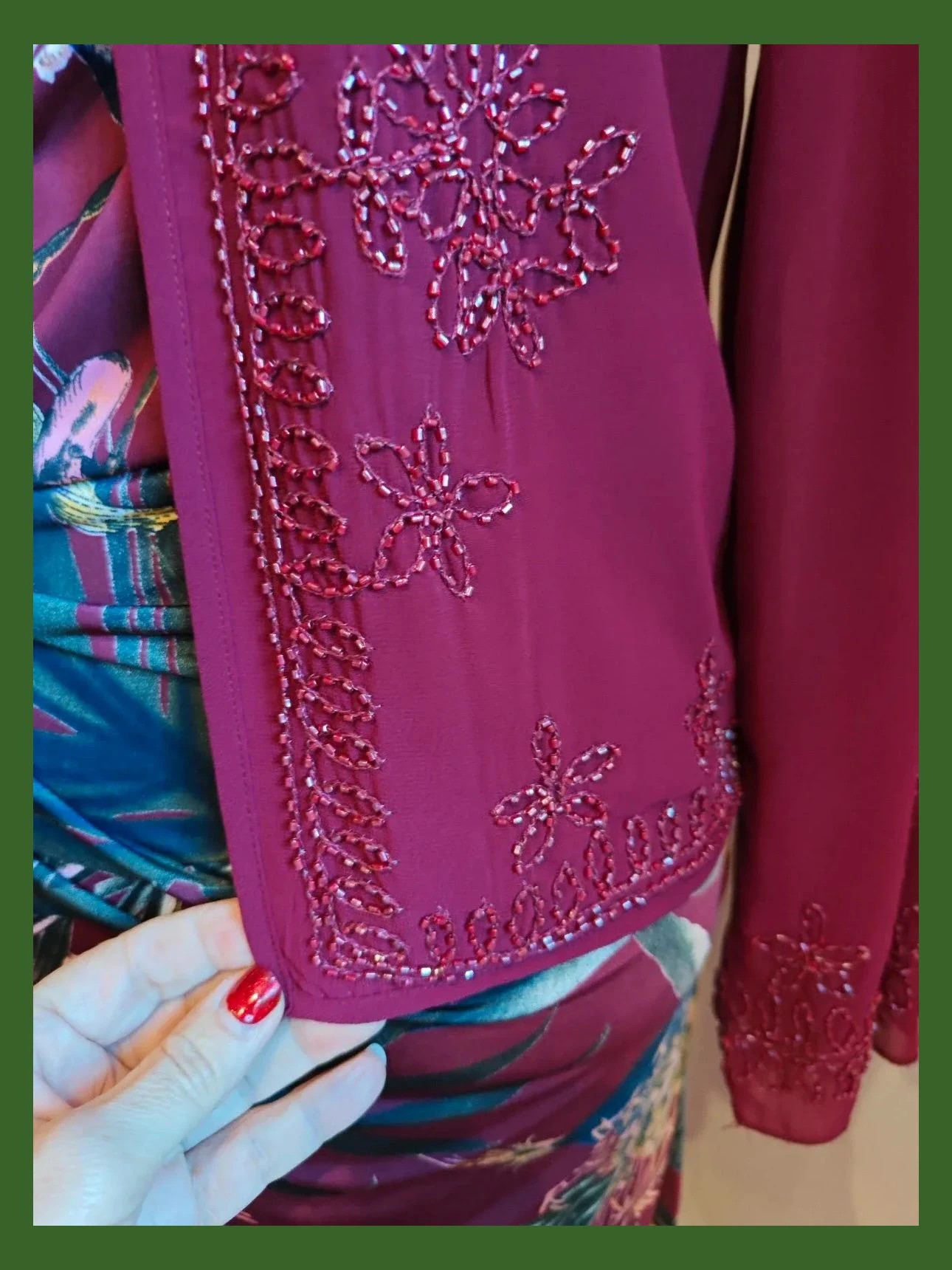 🌺 Bonita chaqueta de gasa granate con abalorios en bordes – Top Queens – taille L / 40 / 12 5