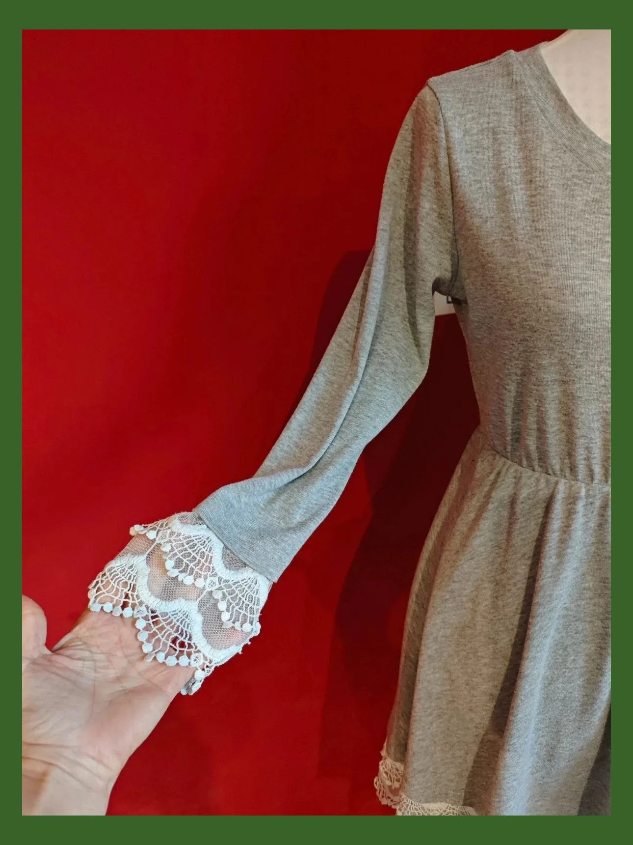 🌺 Vestido de punto camiseta de algodón gris con crochet blanco en puños y bajo – Poète – taille M / 38 / 10 3