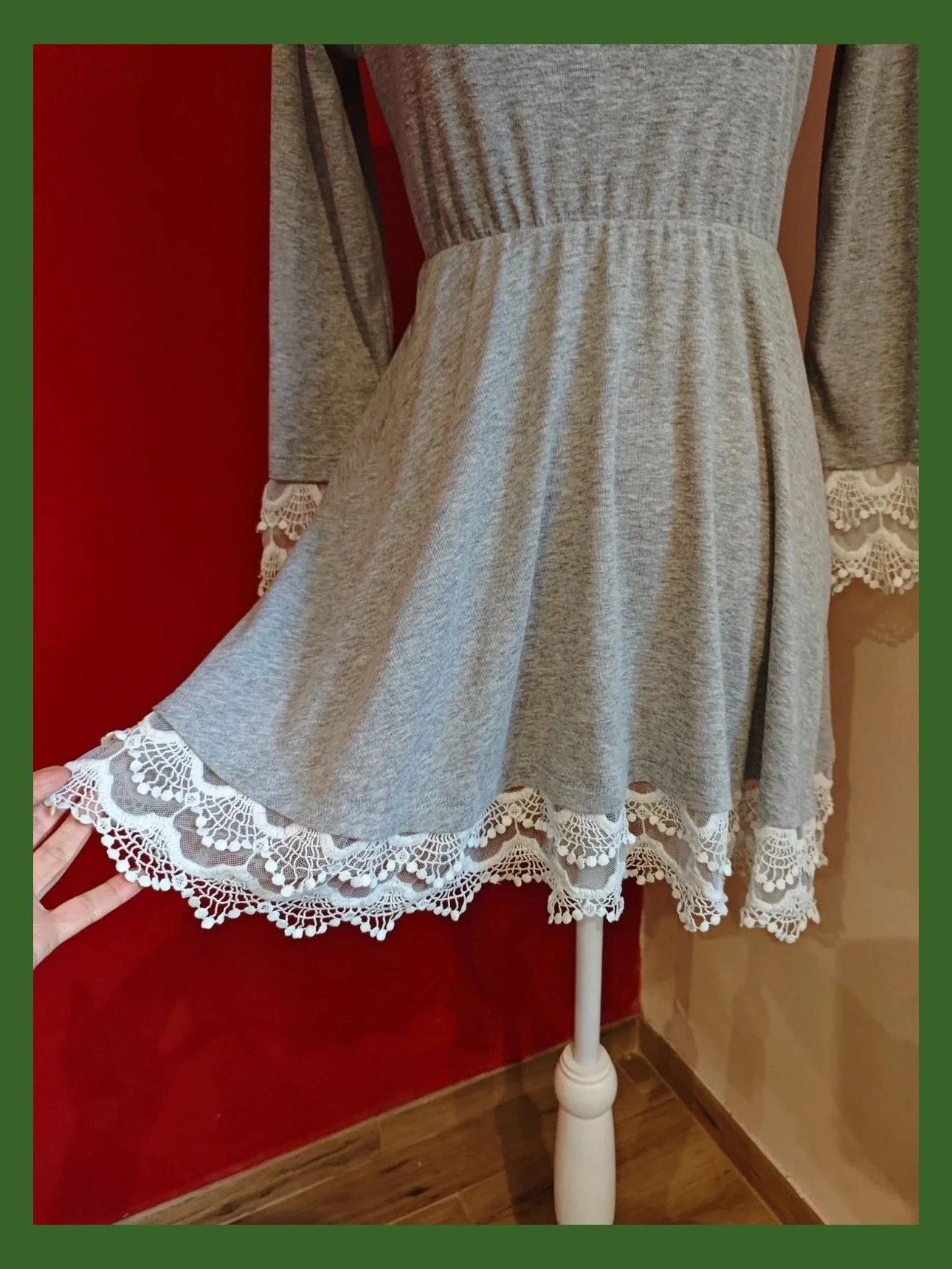 🌺 Vestido de punto camiseta de algodón gris con crochet blanco en puños y bajo – Poète – taille M / 38 / 10 4