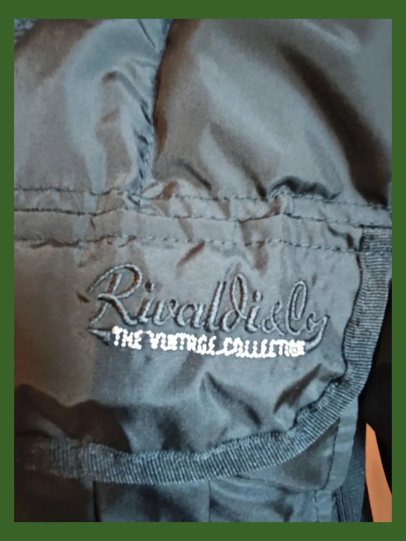 🌺 Chaquetón acolchado negro con laterales, puños, cuello y capucha de punto – Rivaldi – taille M 4
