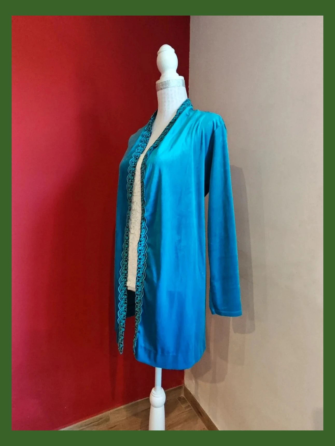🌺Bonita chaqueta de terciopelo azul turquesa con cinta de pasamaneríacon flores marrón – Made In Italy – taille 4XL / 48 / 20 2