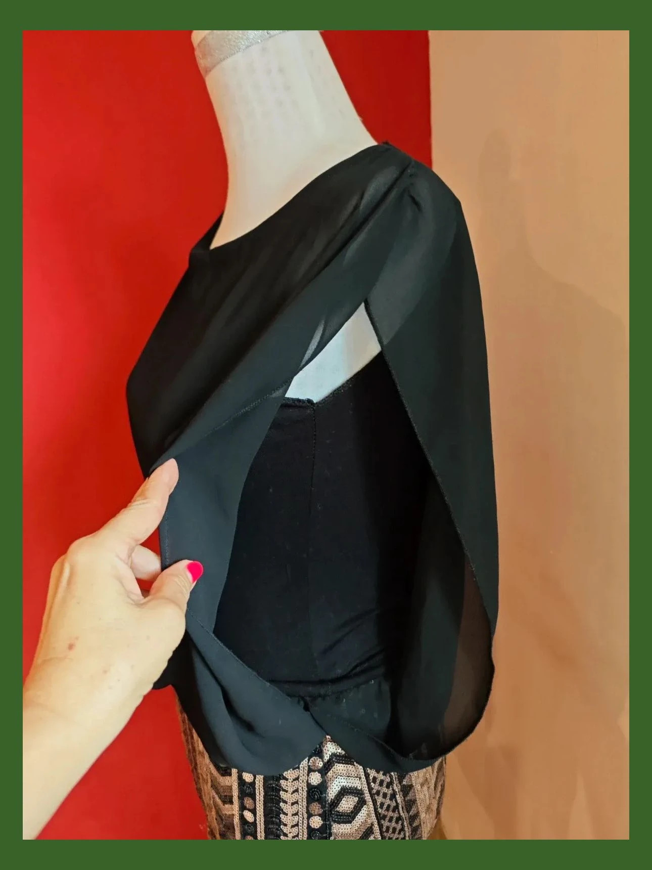 🌺 Estiloso vestido de gasa negra y falda mini ajustada de lentejuelas – Made In Italy – taille S / 36 / 8 3