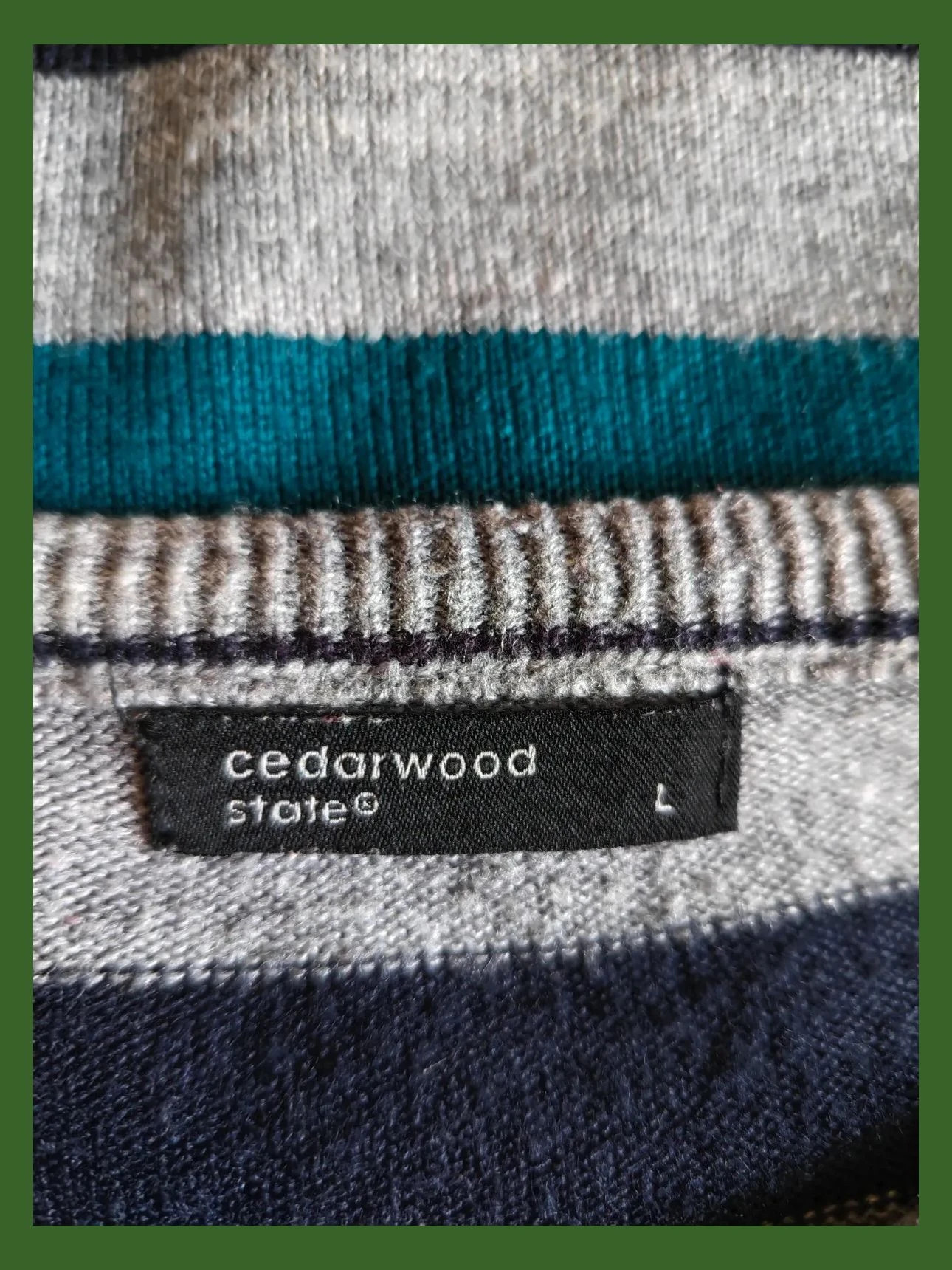 🌺 Jersey de cuello redondo con franjas grises, negras y tonos verdes – Cedar Wood State – taille XL 5