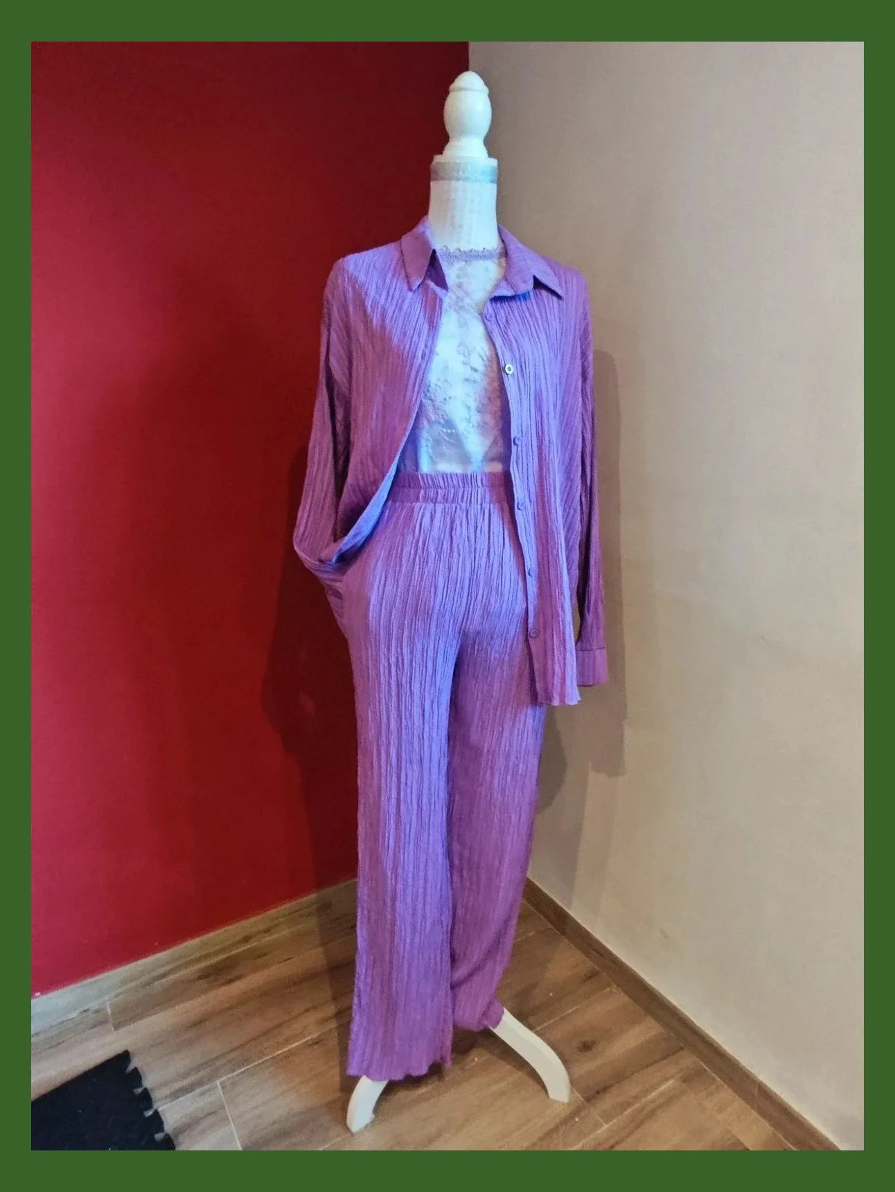 🌺 Elegante traje de sobrecamisa y pantalón lila tela efecto arrugadito