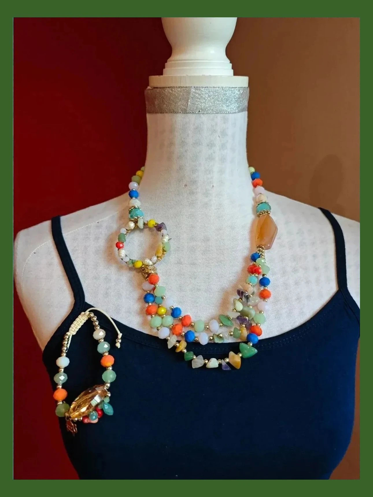 🌺 Precioso conjunto de collar y pulsera con abalorios multicolor – Vintage Dressing