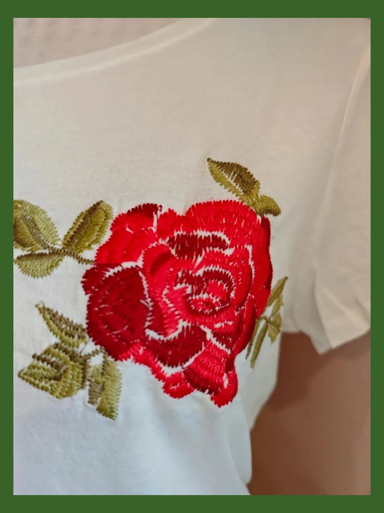 🌺Camiseta blanca con rosas bordadas en el pecho. Talla M – Pinkie – taille M / 38 / 10 3