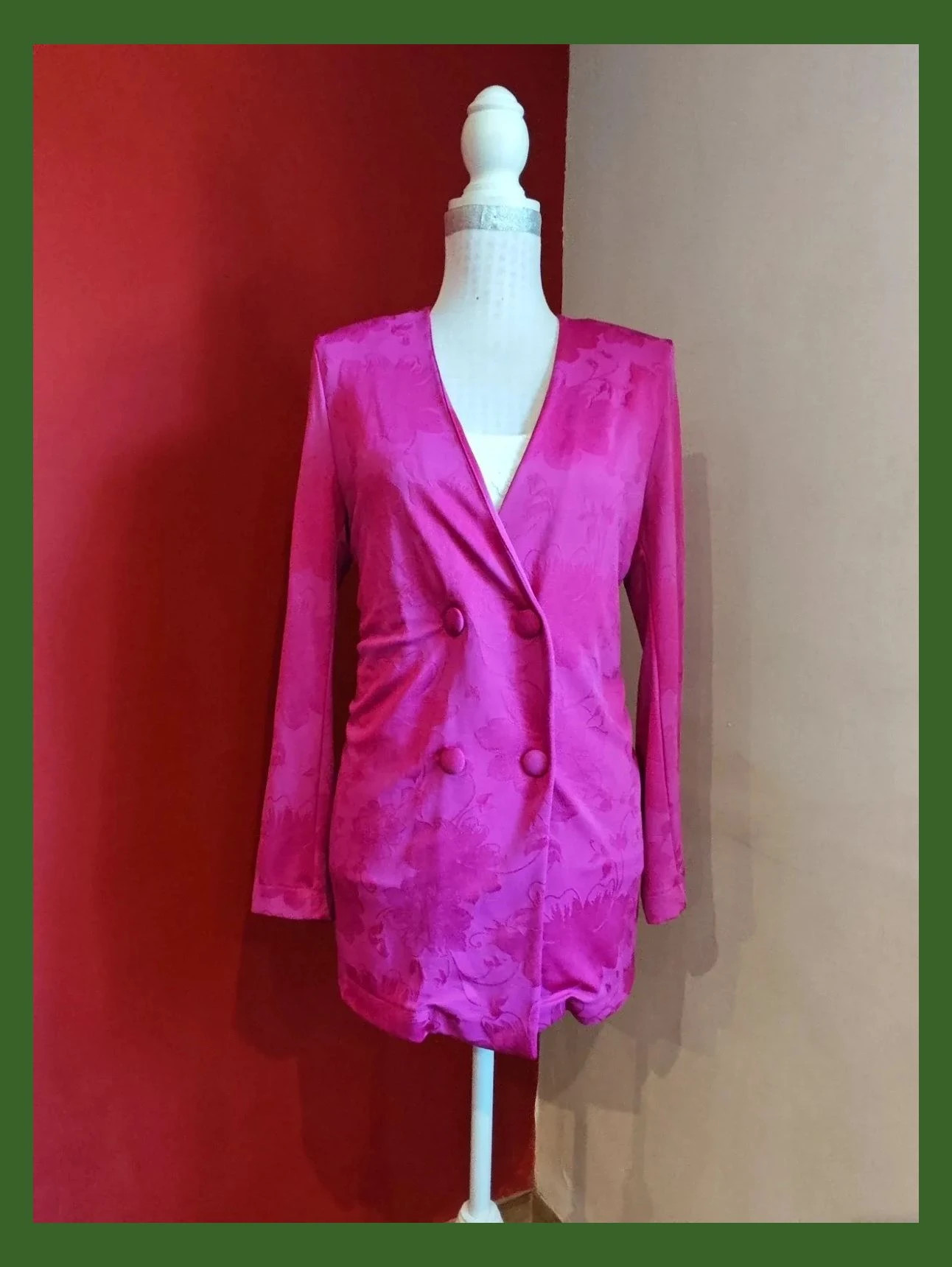 🌺Preciosa blazer fucsia de verano con estampado integrado