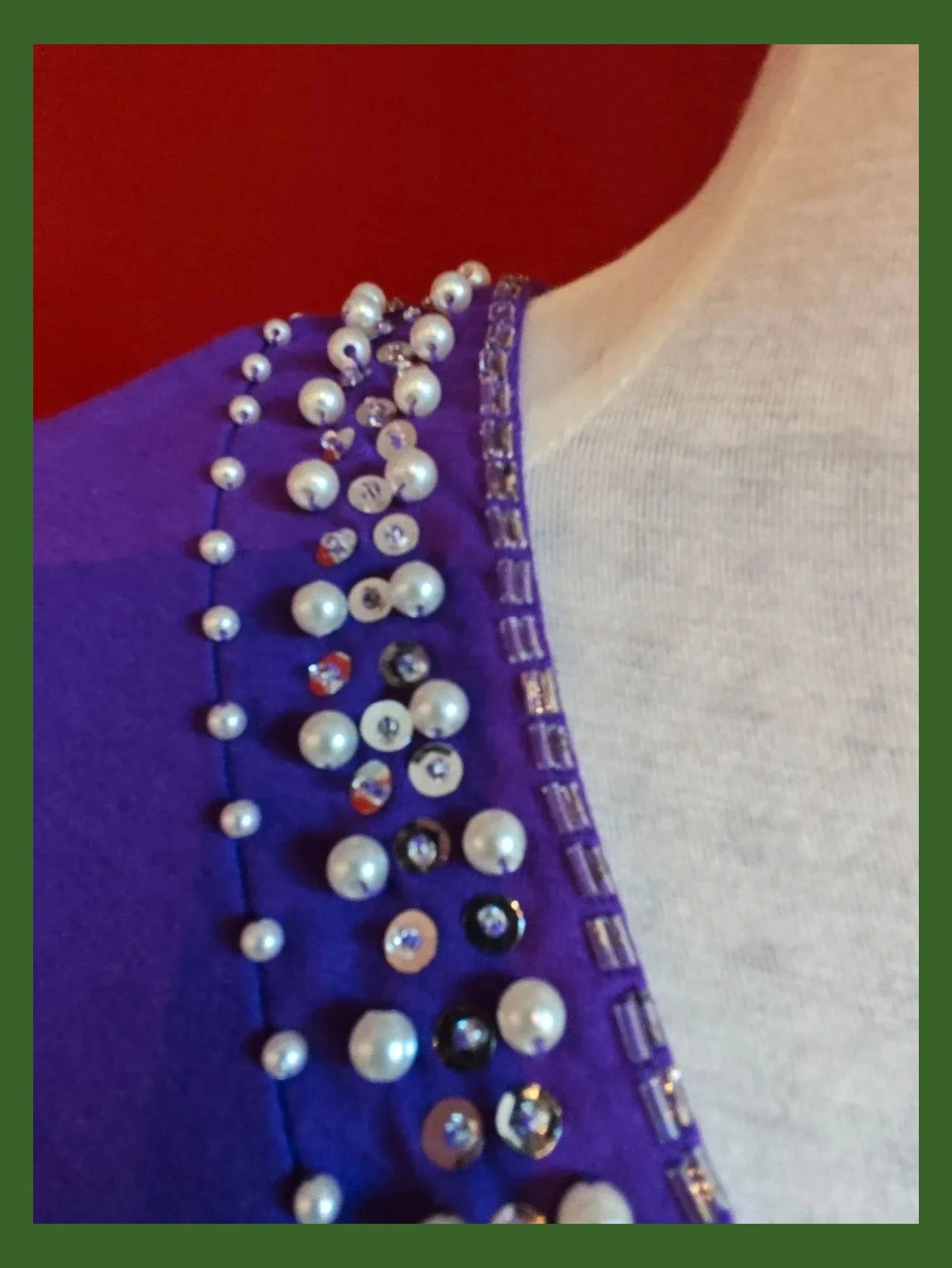 🌺Camiseta morada con perlas y lentejuelas en escote con forma de lágrima – Judith Williams – taille L / 40 / 12 4