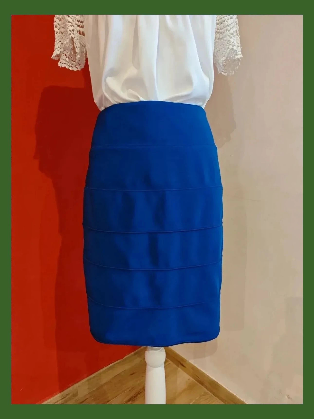 🌺Falda azulona ajustada con costuras horizontales