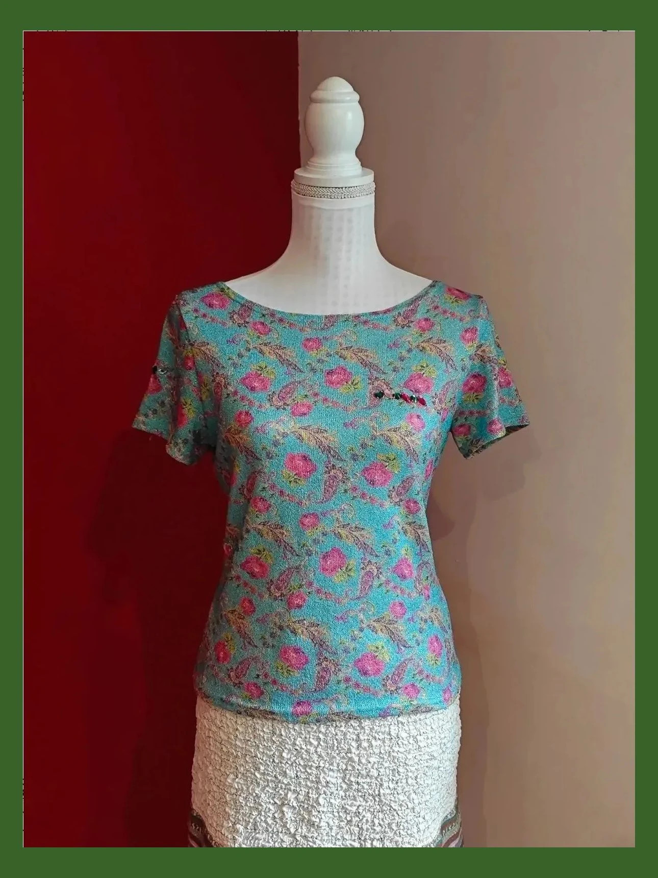 🌺Camiseta de punto con brillos color azul turquesa con estampado floral tonos rosas y dorados – Adam pour Eve – taille L / 40 / 12 2
