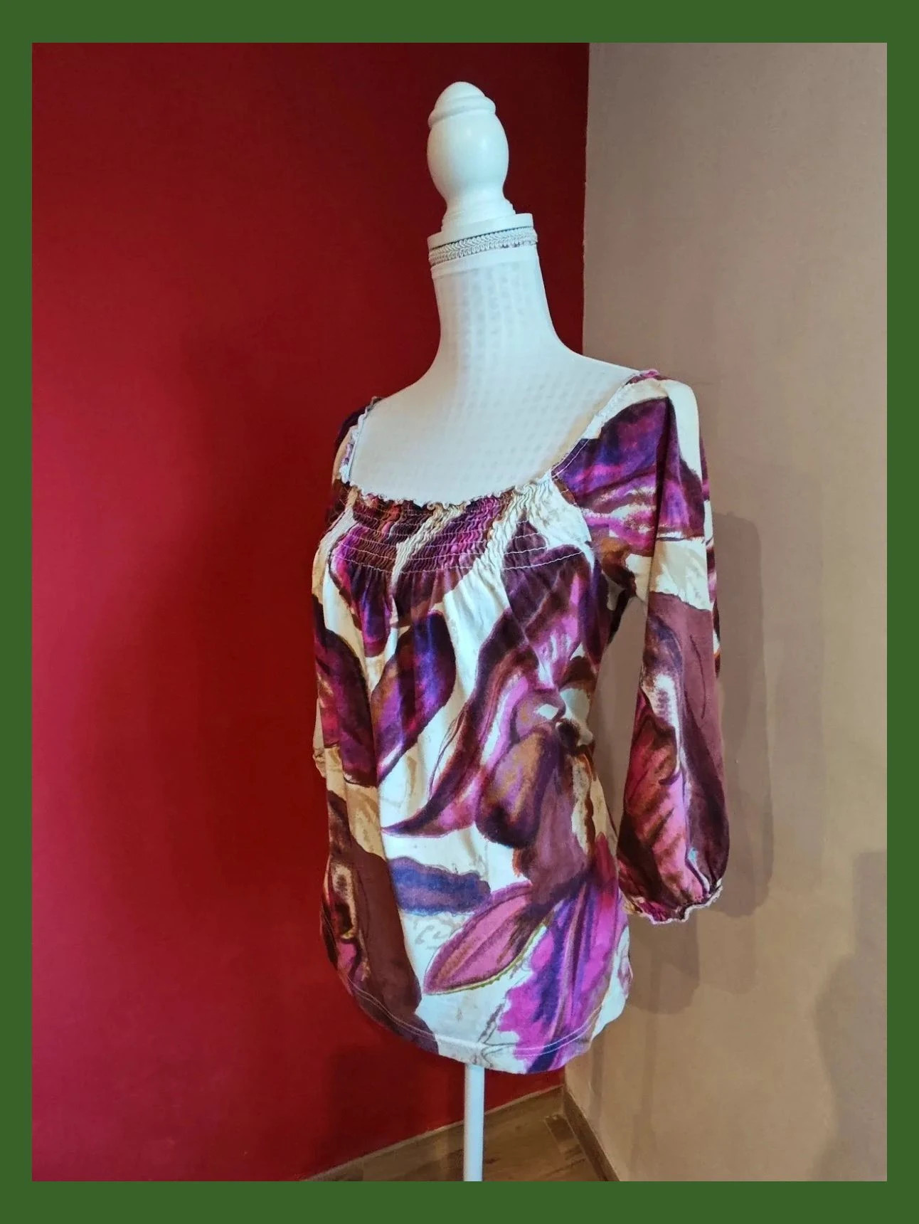 🌺 Bonita camiseta estampada tonos beige, morado, fucsia y marrón, con punto de abeja en escote – HHG – taille L / 40 / 12 3