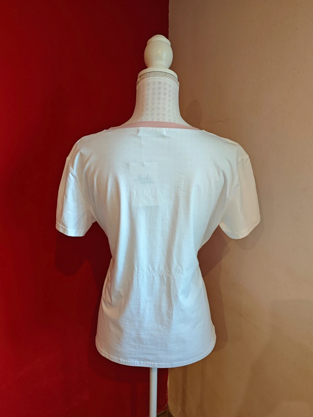 🌺Bonita camiseta de algodón blanco con detalle de flores rosas con cinta de gasa – Impresion – taille L / 40 / 12 5