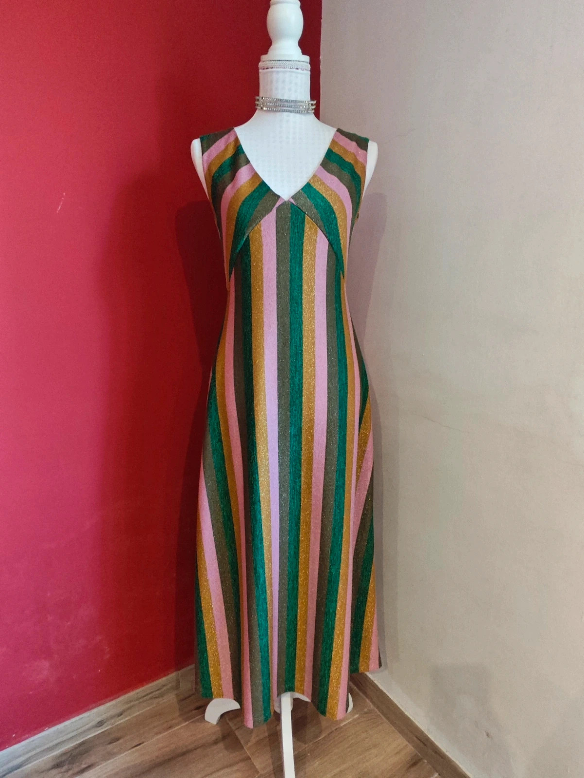 🌺Vestido largo ideal de punto lurex con rayas tonos rosa, verdes y dorado