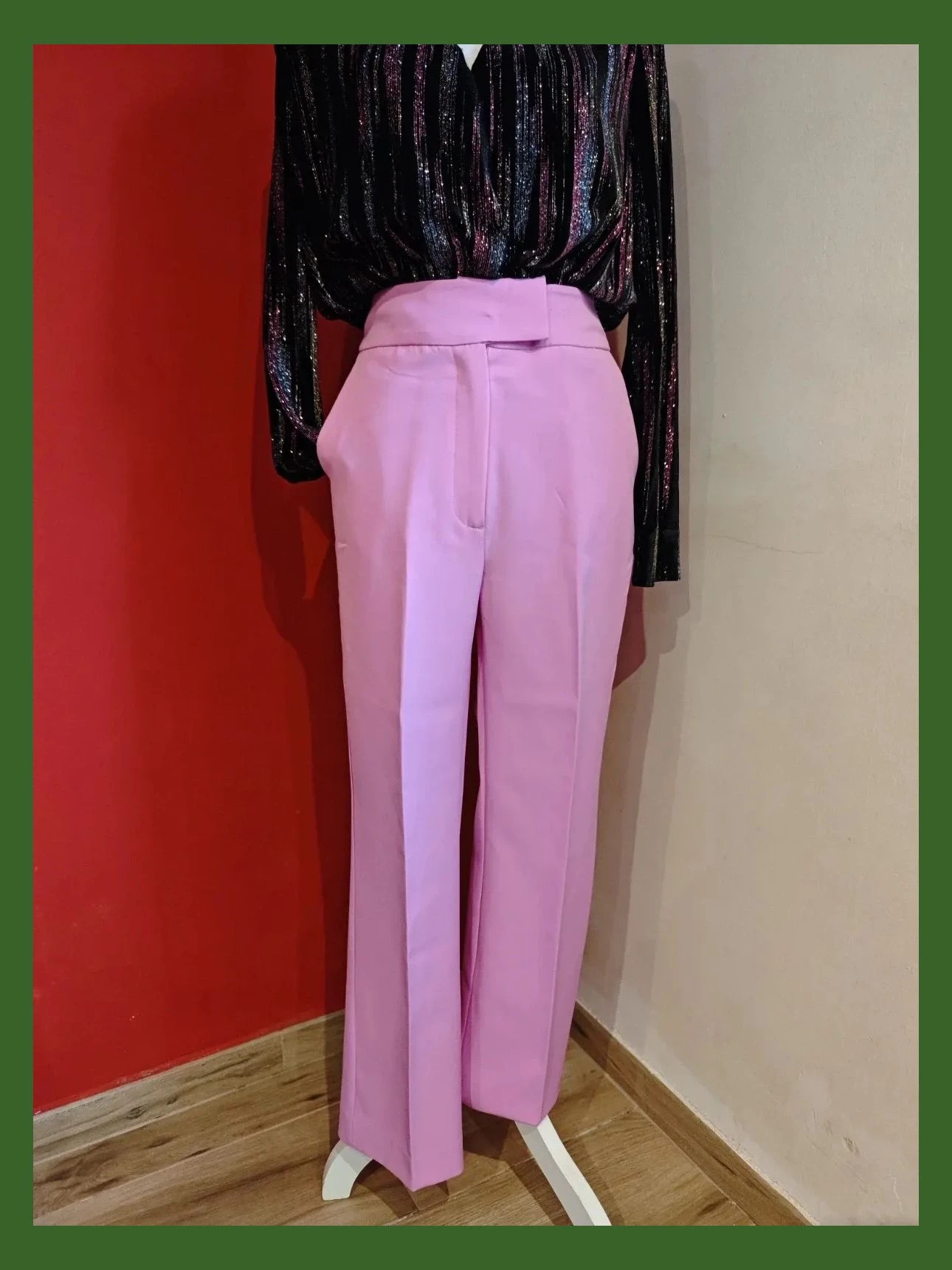 🌺 Elegante pantalón rosa chicle de perneras anchas