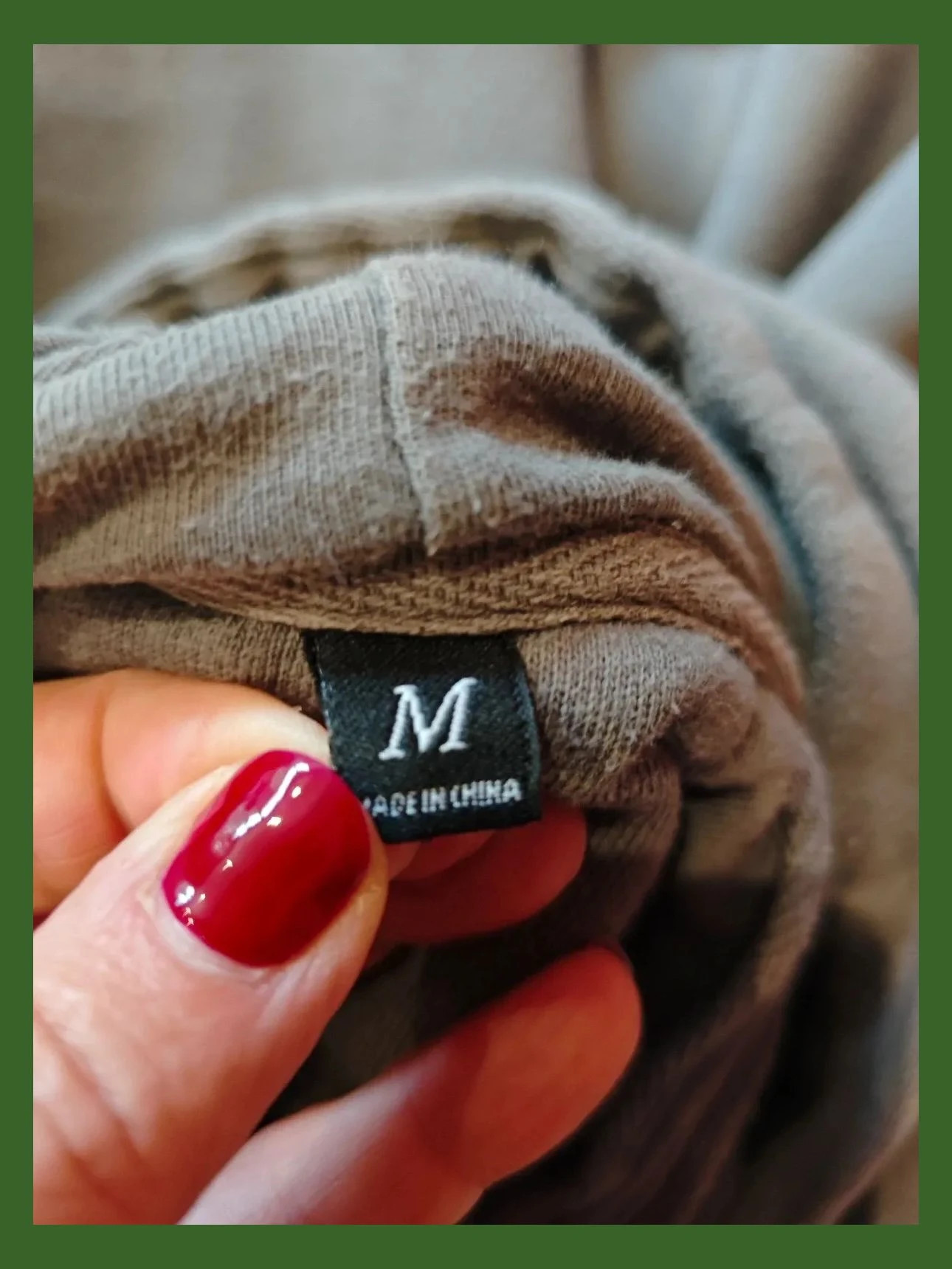🌺 Sudadera gris con logo verde marca Nixon , talla M – Nixon – taille M 4
