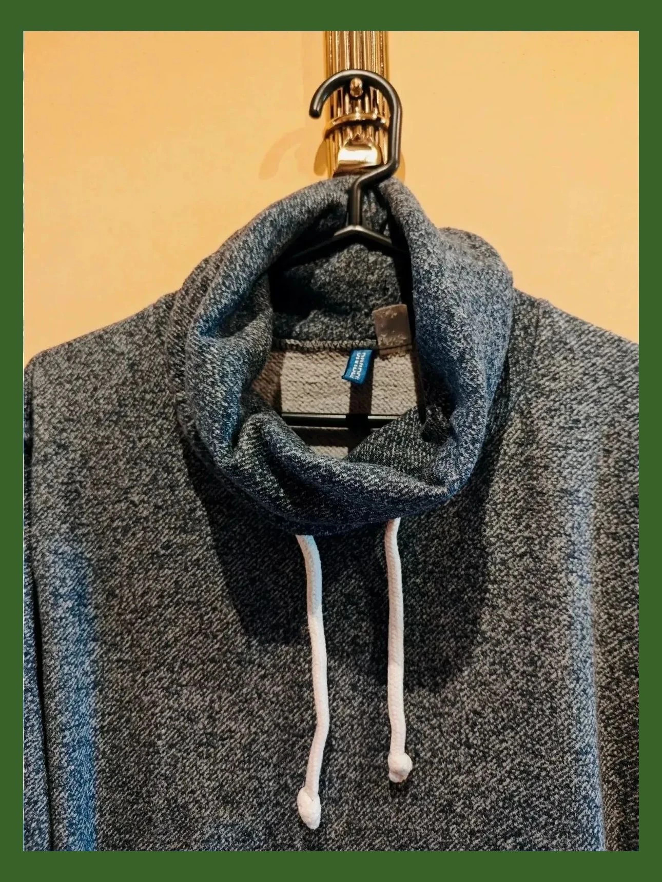 🌺 Sudadera 50% algodón jaspeado azul y blanco con cuello doblado – Divided – taille XXL 3