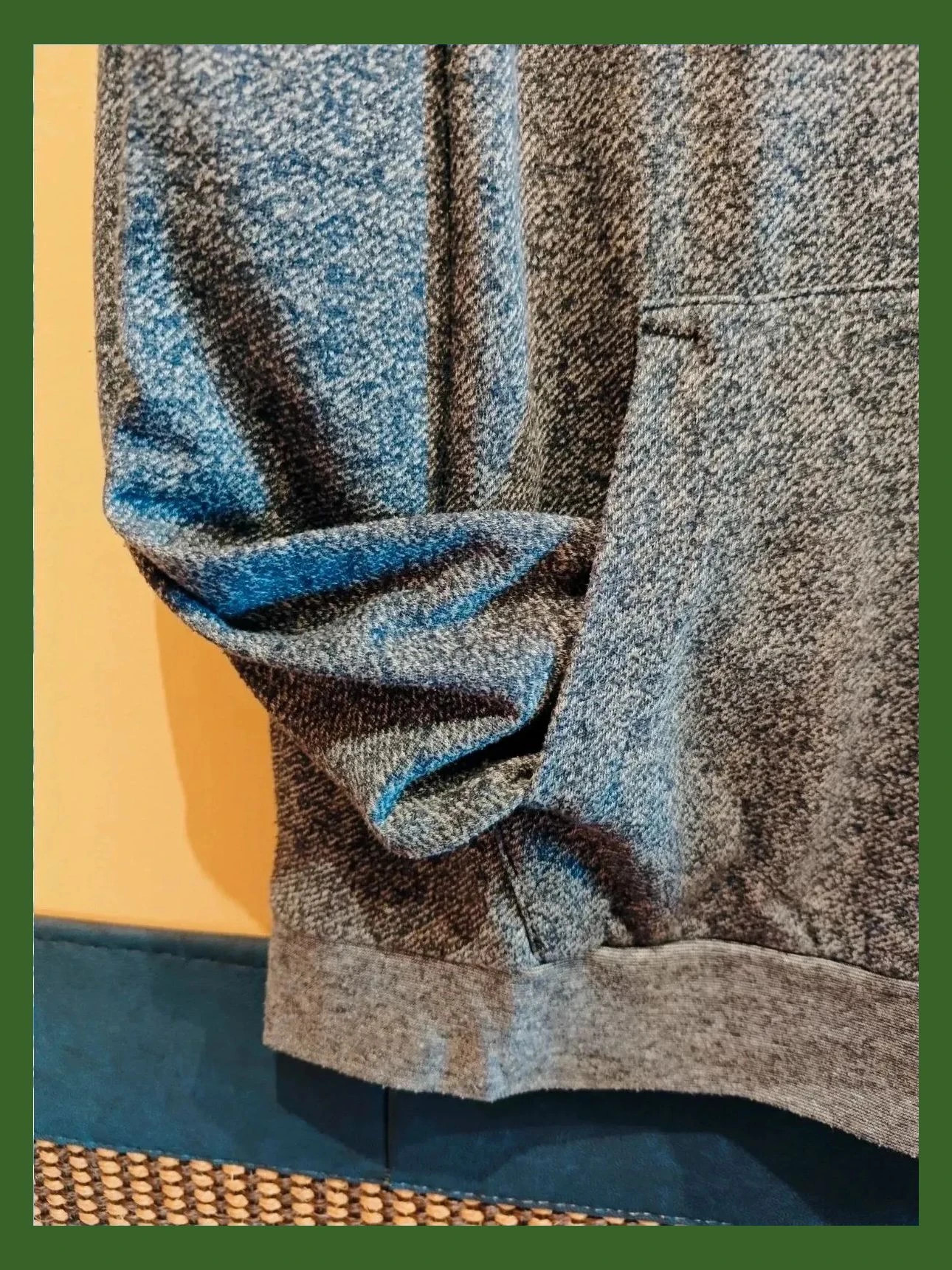 🌺 Sudadera 50% algodón jaspeado azul y blanco con cuello doblado – Divided – taille XXL 5