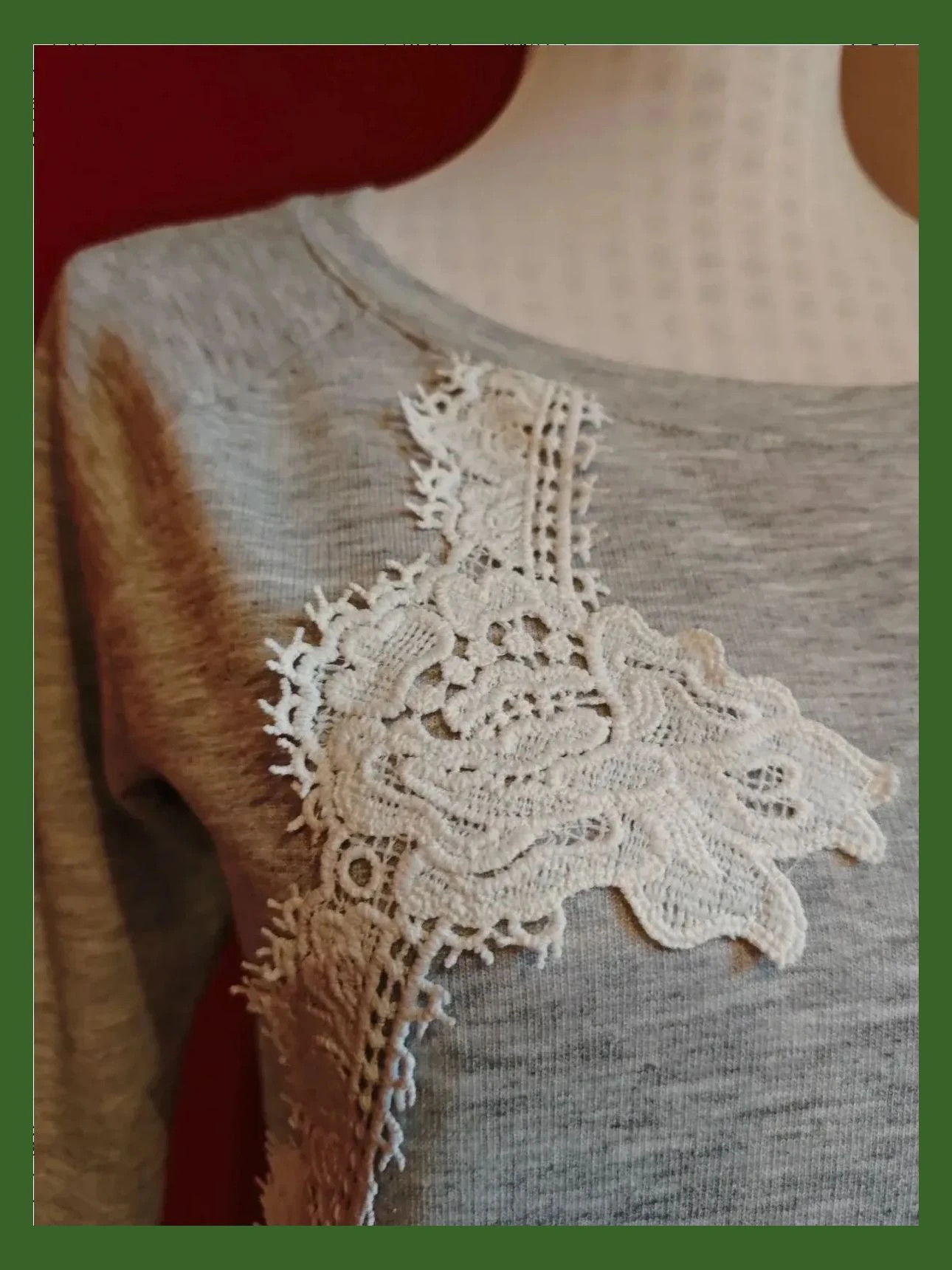 🌺Camiseta de algodón gris con aplicaciones de crochet y abajo delante tela ligera blanca – Vintage Dressing – taille L / 40 / 12 3