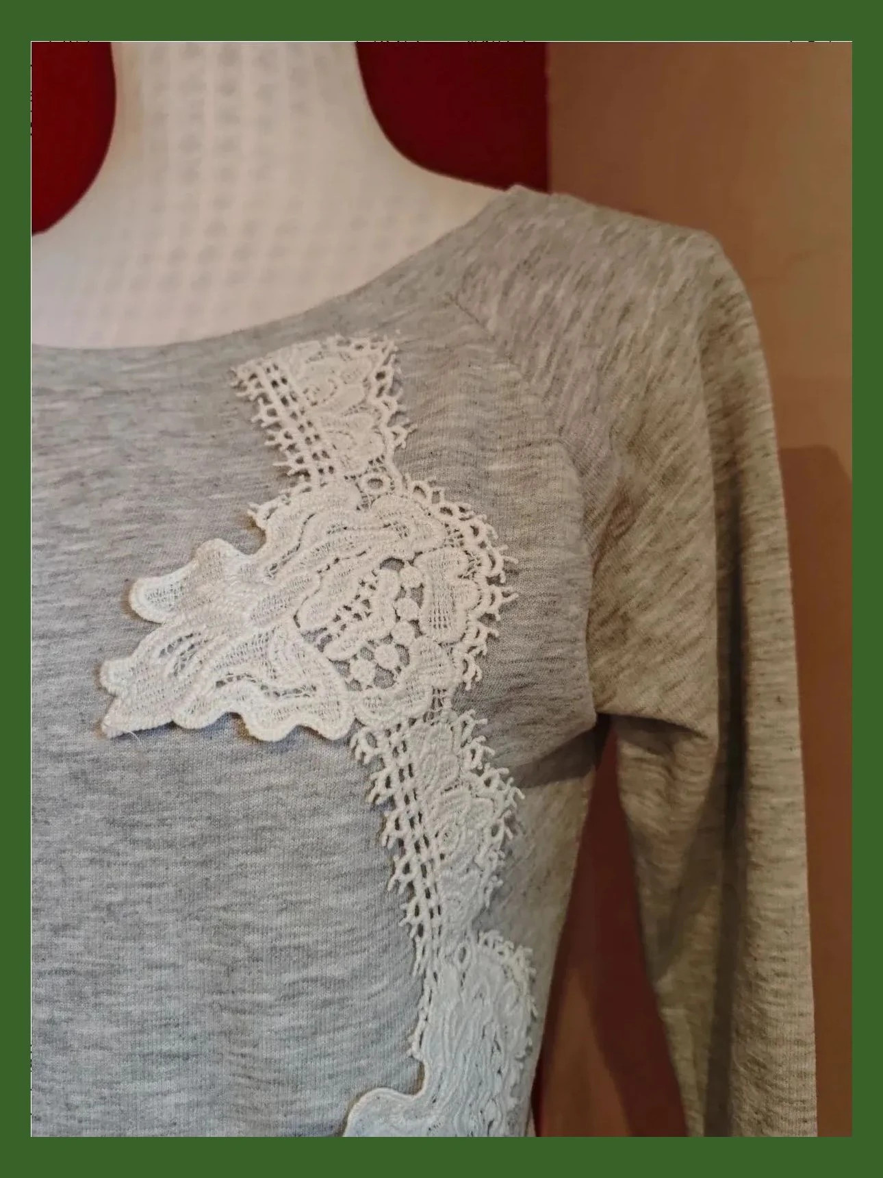 🌺Camiseta de algodón gris con aplicaciones de crochet y abajo delante tela ligera blanca – Vintage Dressing – taille L / 40 / 12 4
