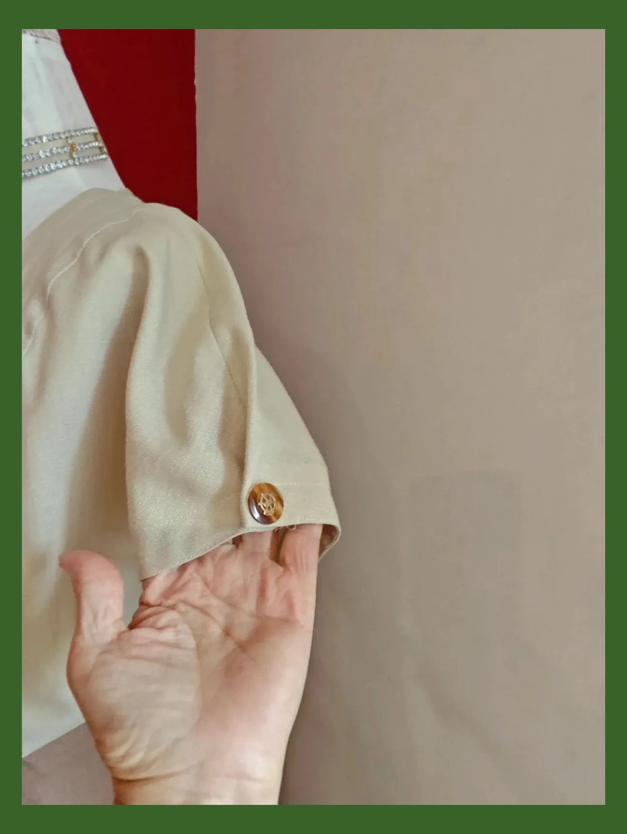 🌺Vestido elegante bicolor en tonos beige y marrón – Buttons – taille 4XL / 48 / 20 4