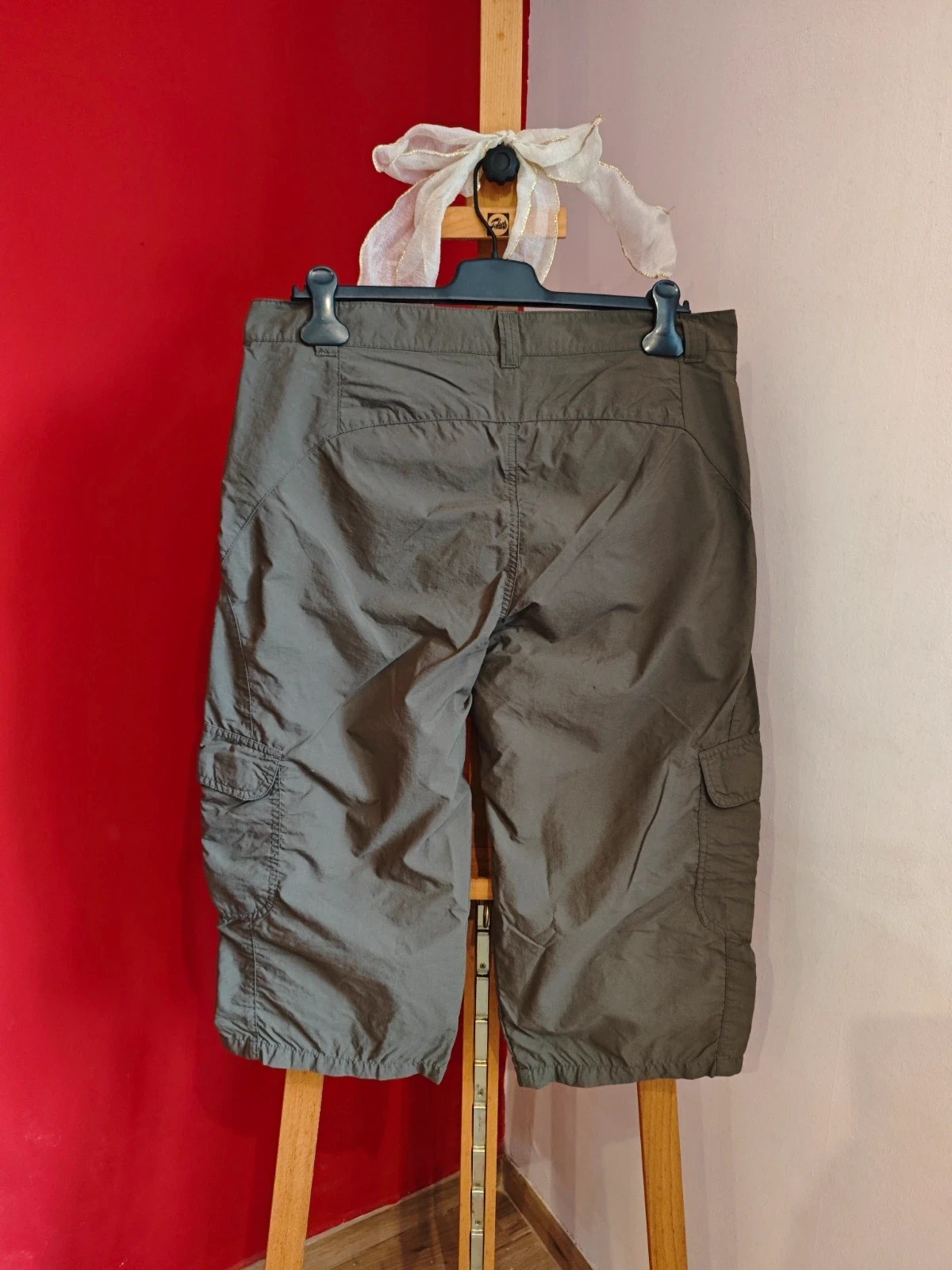 🌺 Pantalón pirata color caqui con bolsillos laterales – Quechua – taille W32 | FR 42 5