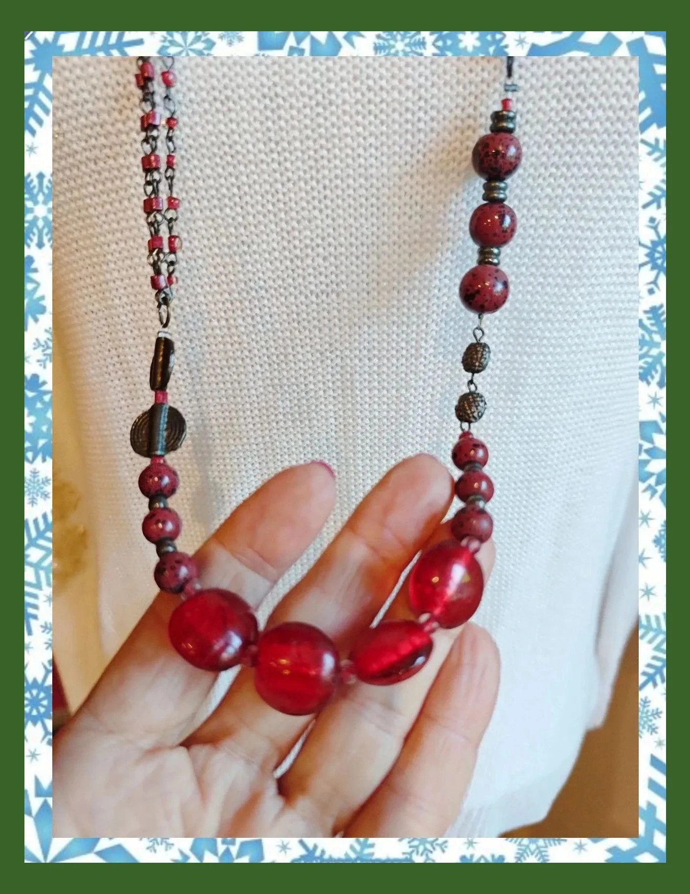 🌺 Conjunto de collar largo y pulsera con diferentes abalorios de cristal rojo y metal plateado – Vintage Chic 3