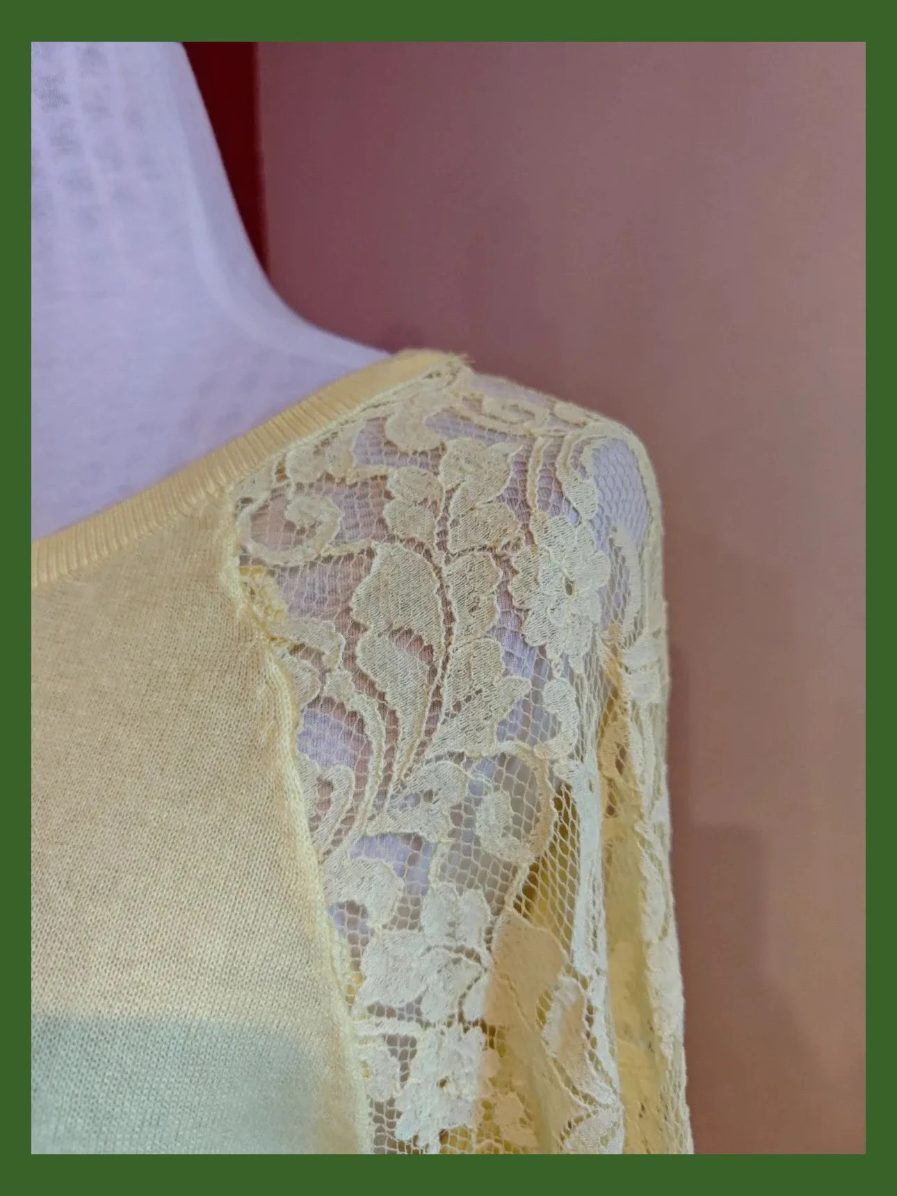 🌺Jersey fino color amarillo claro con mangas de blonda, talla M – Fórmula Joven – taille M / 38 / 10 4