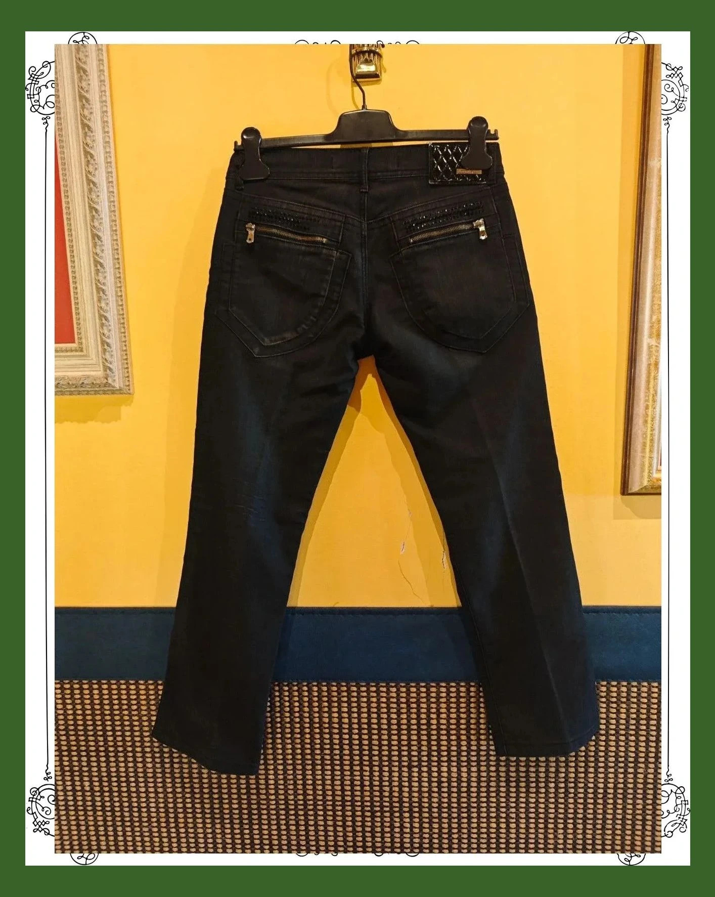 🌺 Elegante vaquero negro deslavado con abalorios y cremallera en bolsillos traseros, de Ferrache – Ferrache – taille M / 38 / 10 5