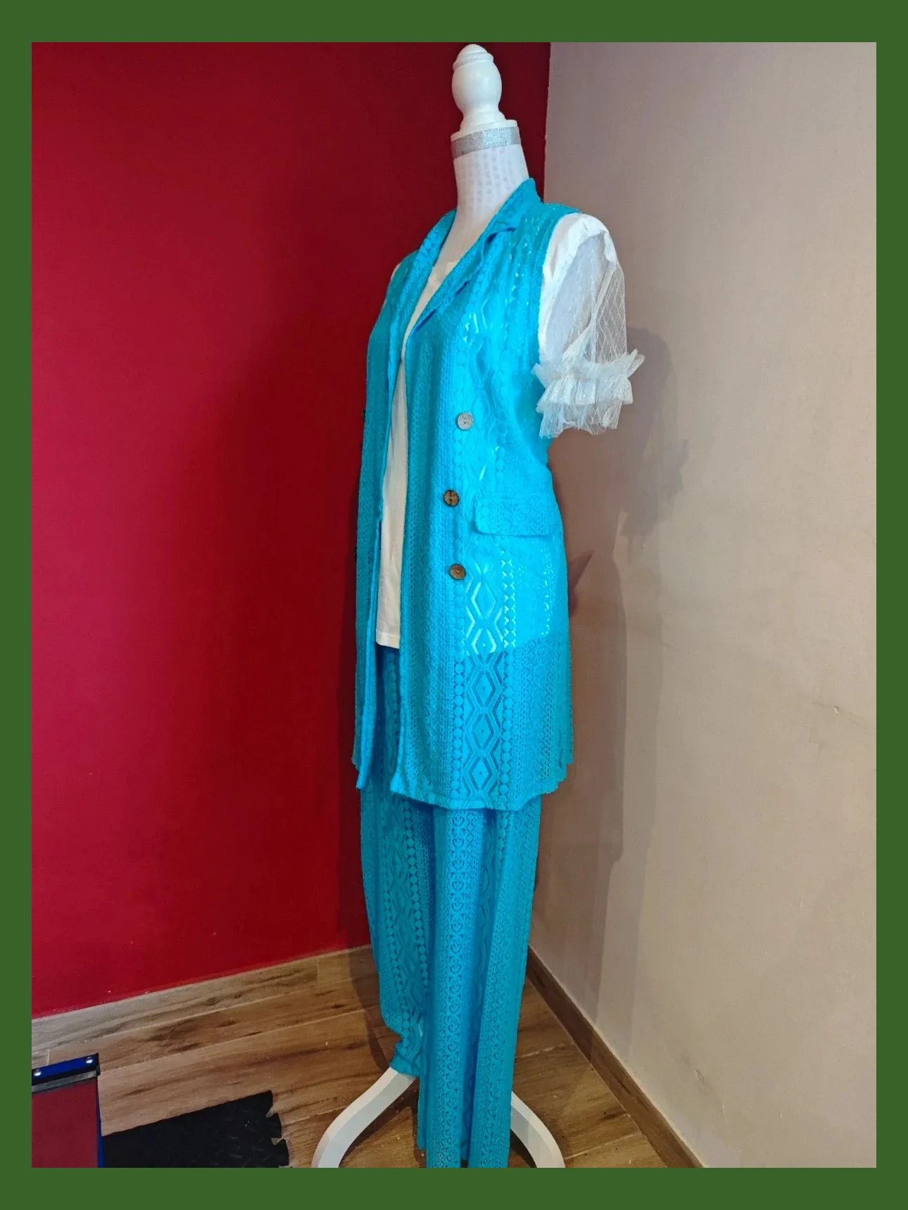 🌺Conjunto 3 piezas blazer larga sin mangas y pantalón blonda azul turquesa y camiseta blanca – Variadas. – taille L / 40 / 12 2