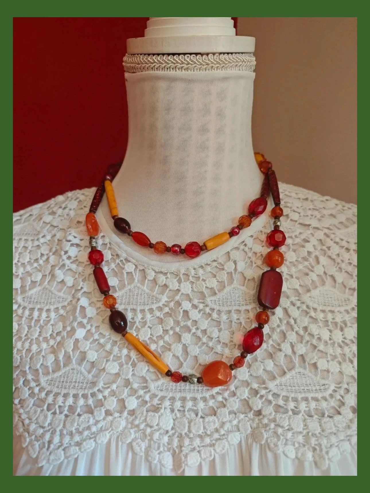 🌺Collar largo con abalorios y cuentas de madera tonos rojizos y naranja – boutique local 2