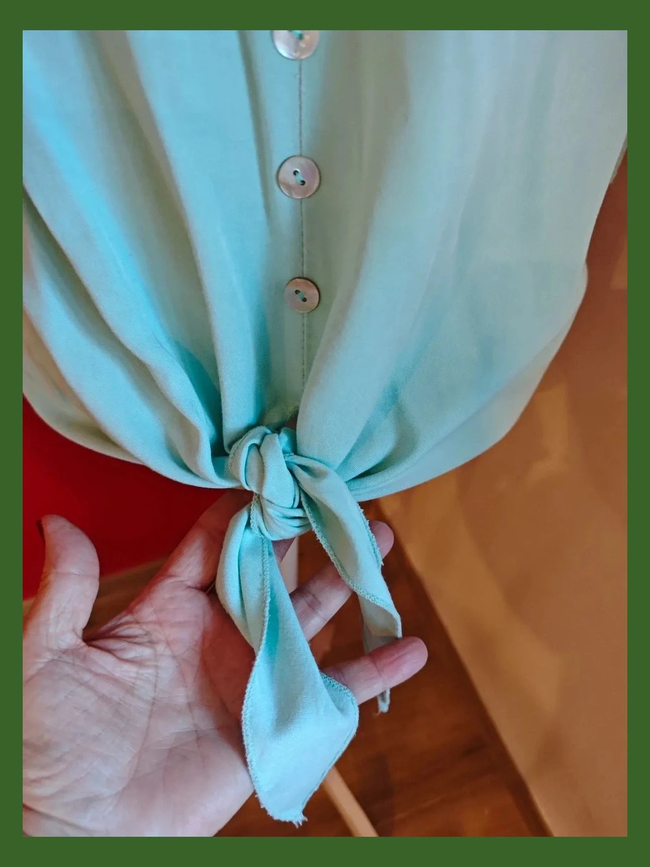 🌺 Cómoda camisa verde claro atada con lazo delante, talla 46 – Boutique Italiana – taille XXXL / 46 / 18 4