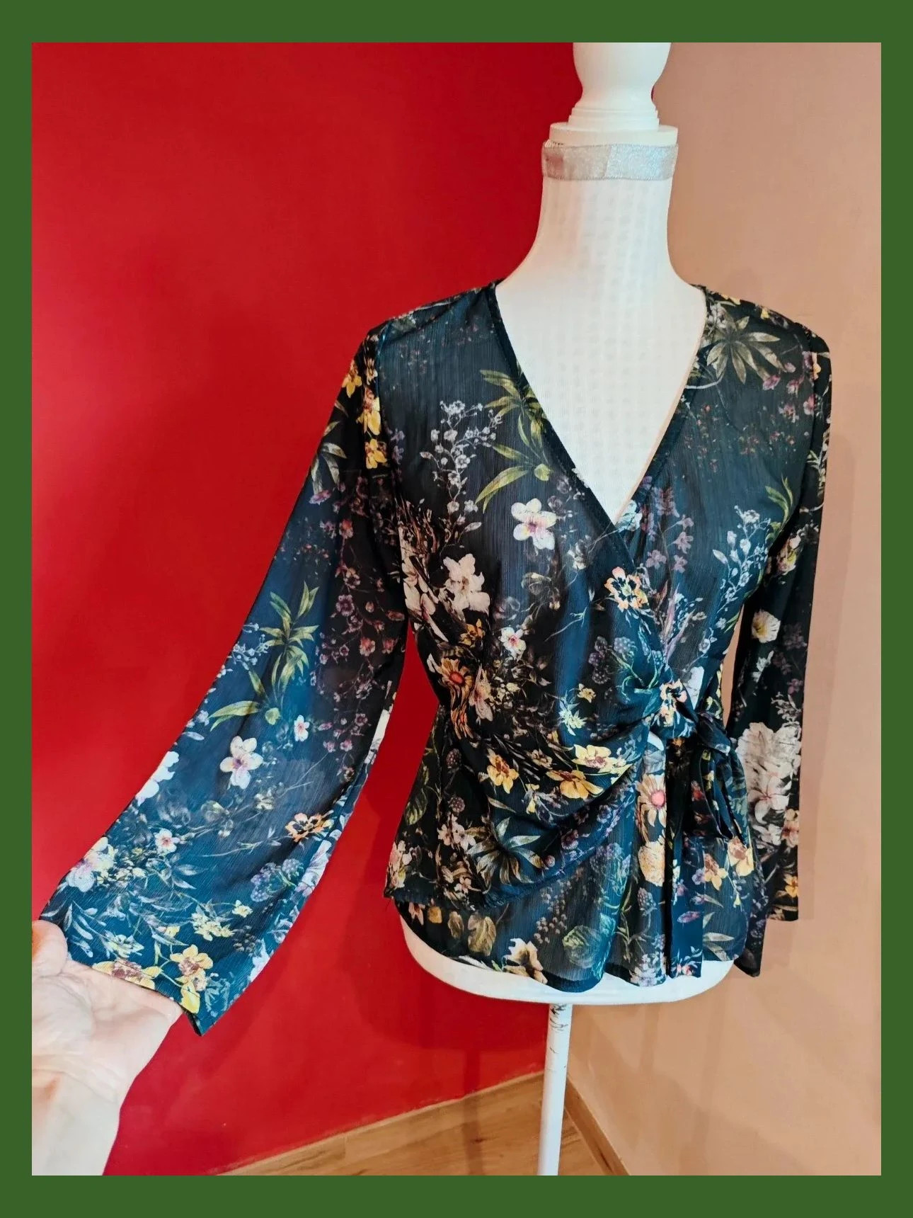 🌺 Bonita blusa negra con estampado floral cruzada con lazo – Vintage Dressing – taille L / 40 / 12 2
