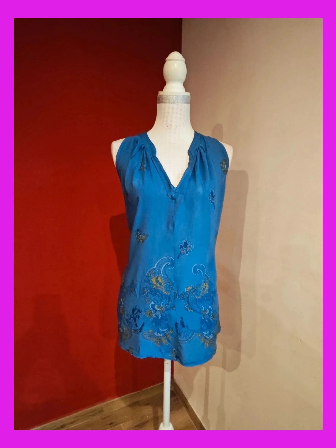 🌺Blusa azul con estampado en el bajo y pliegues en cuello – taille 4XL / 48 / 20