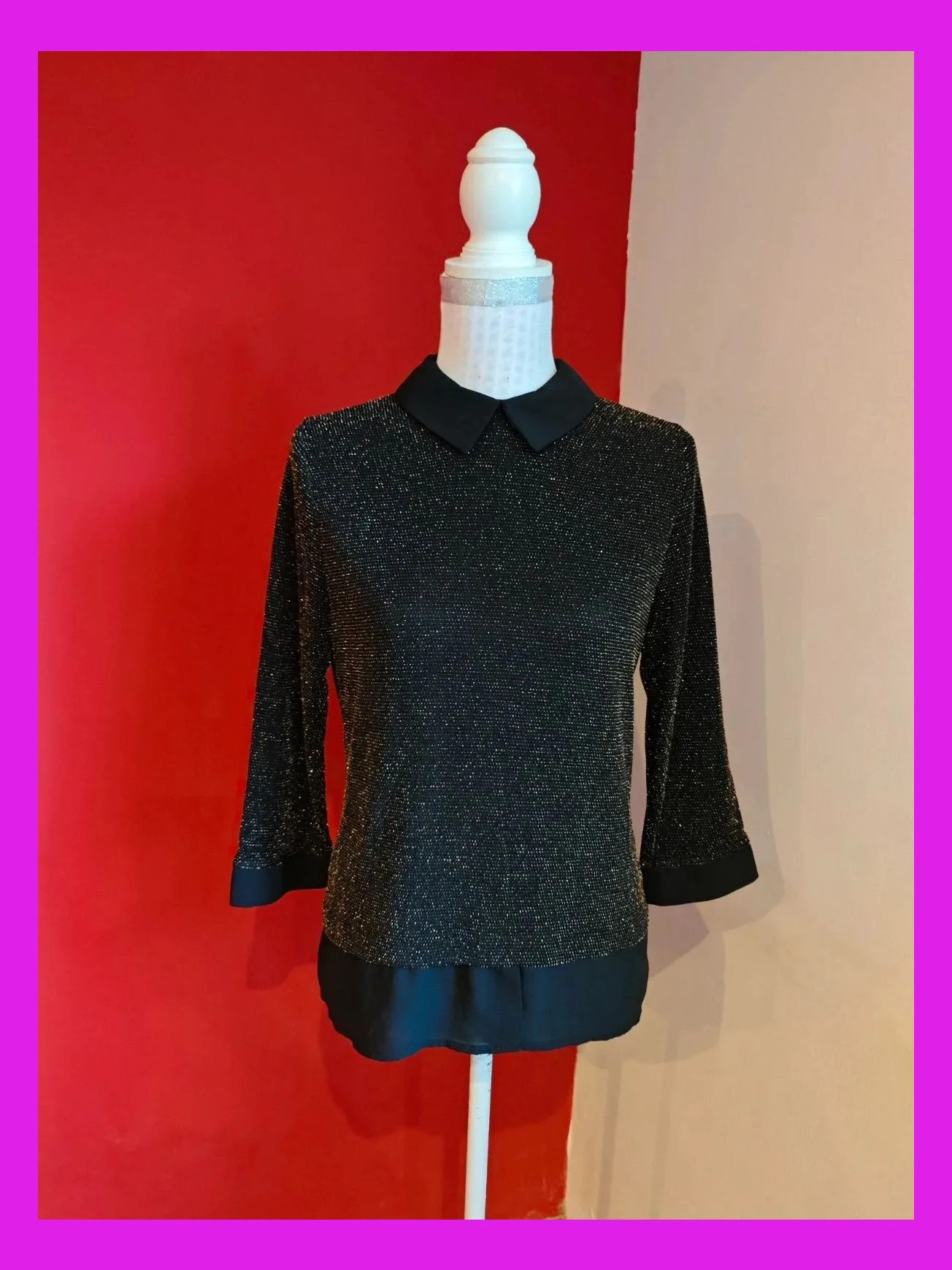 🌺Camiseta de punto lurex negro con brillos dorados y cuello bebé, talla M