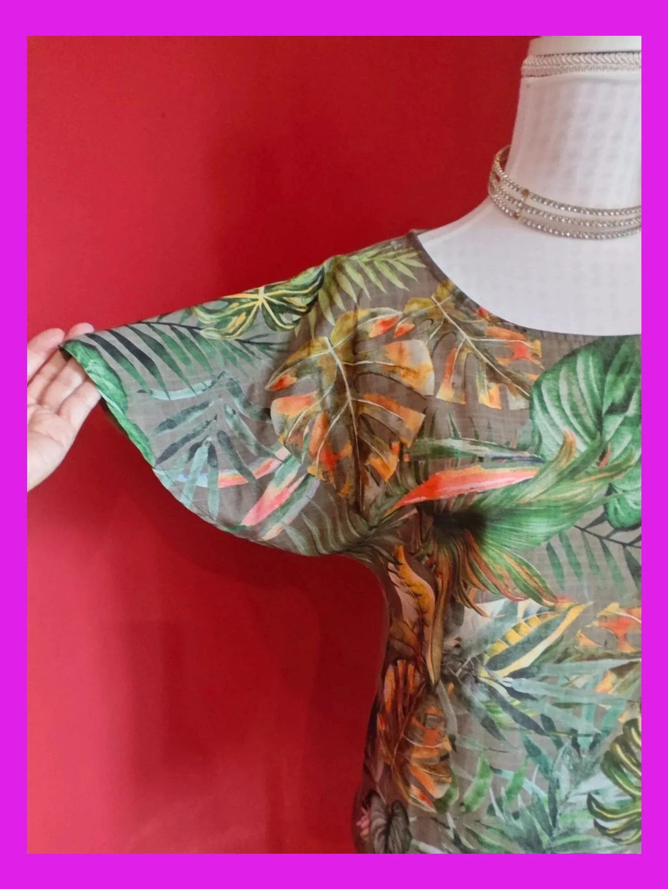 🌺 Camiseta con estampado tropical tonos verdes y naranja delante y liso de punto detrás – Cortefiel – taille XL / 42 / 14 4