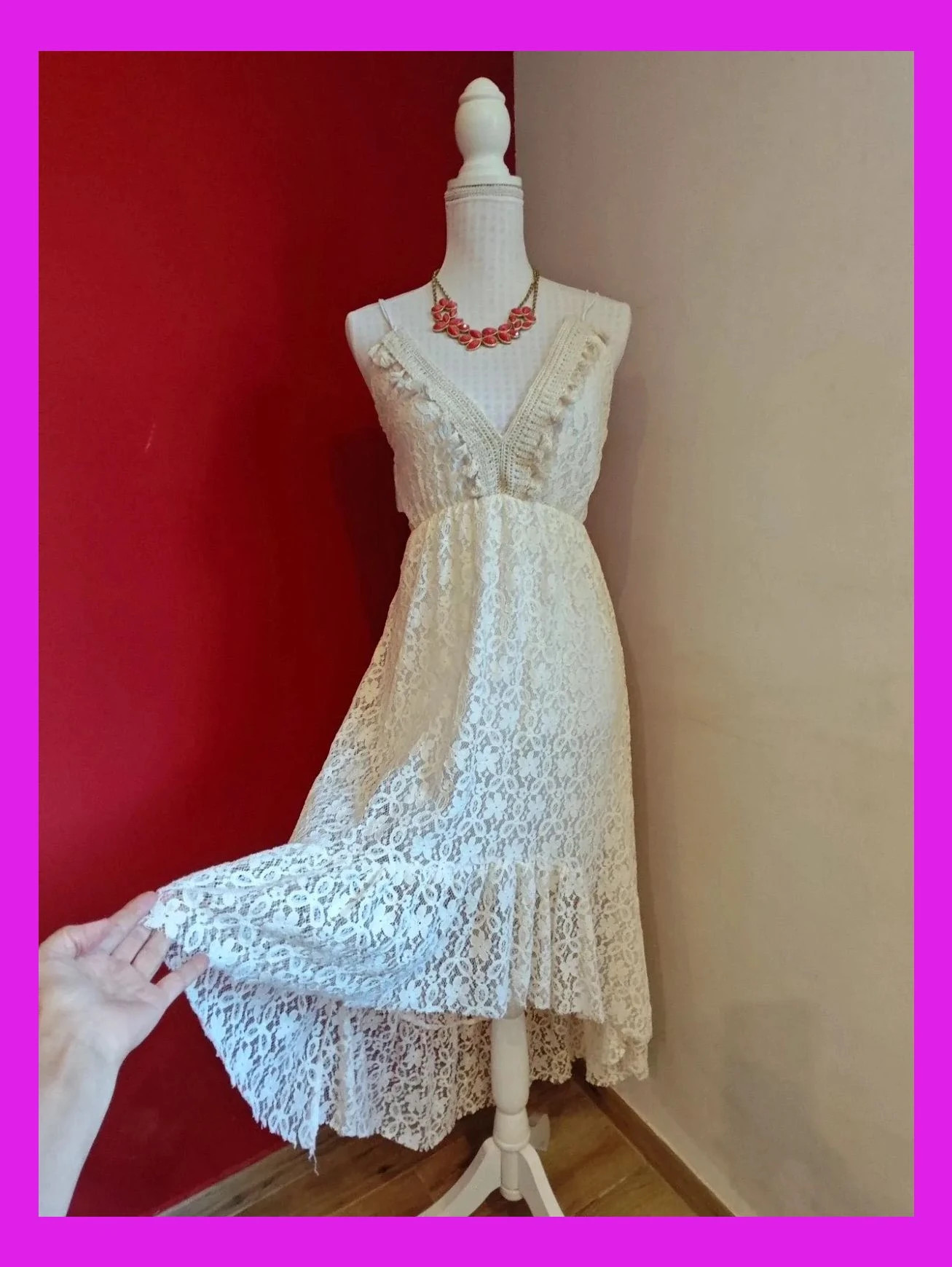 🌺Precioso vestido de blonda tono crema con bajo asimétrico – New Collection – taille XL / 42 / 14 2