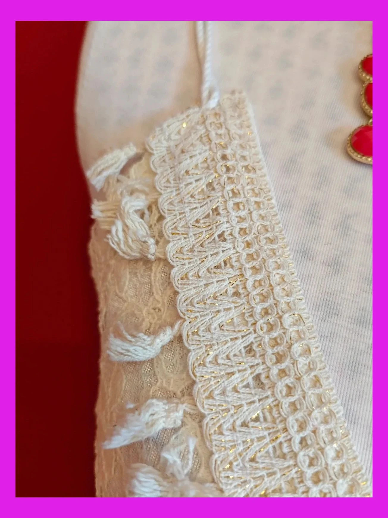 🌺Precioso vestido de blonda tono crema con bajo asimétrico – New Collection – taille XL / 42 / 14 5
