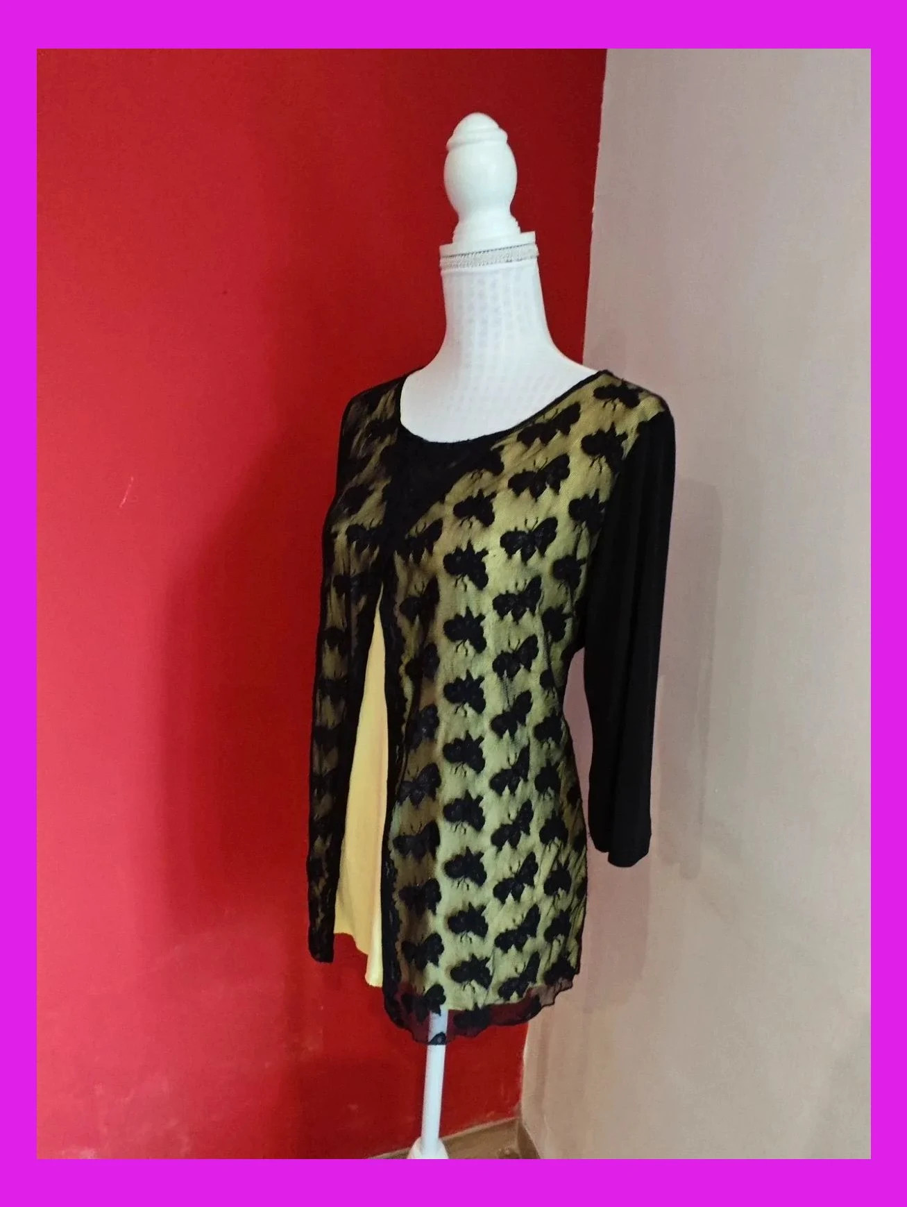 🌺Blusa efecto doble con solapas de gasa negra con mariposas y camiseta amarilla debajo – Antonella raxxoli – taille XXL / 44 / 16 2
