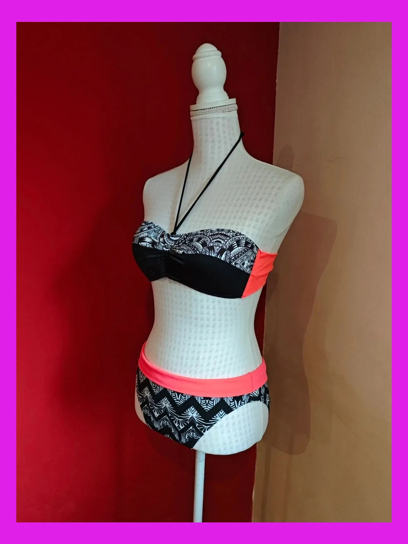 🌺 Precioso bikini bandeau estampado tribal blanco y negro con coral vibrante – Olaian – taille M / 38 / 10 2