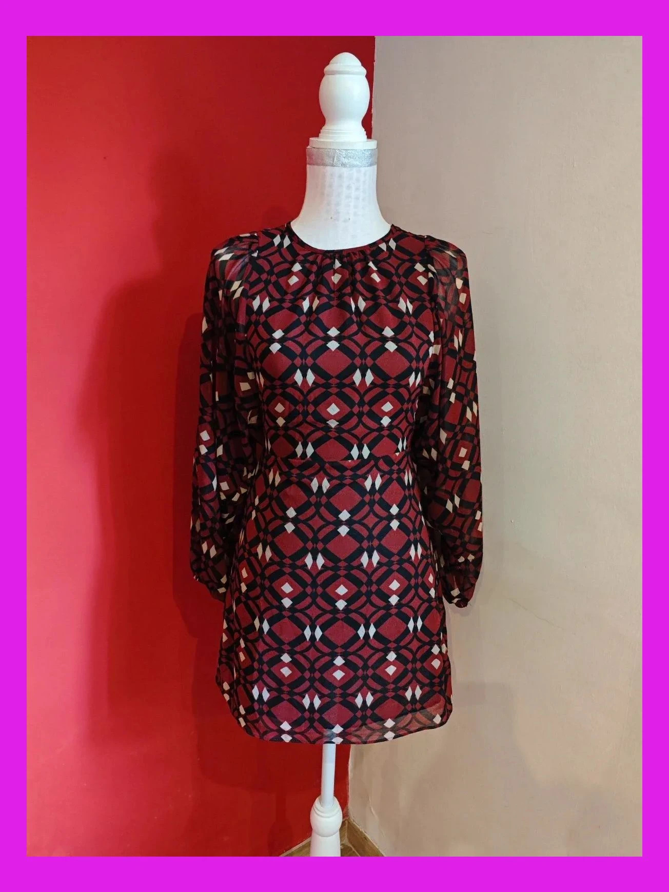 🌺 Bonito vestido mini de gasa tono caldera con estampado geométrico en negro y beige – Zara – taille XS / 34 / 6