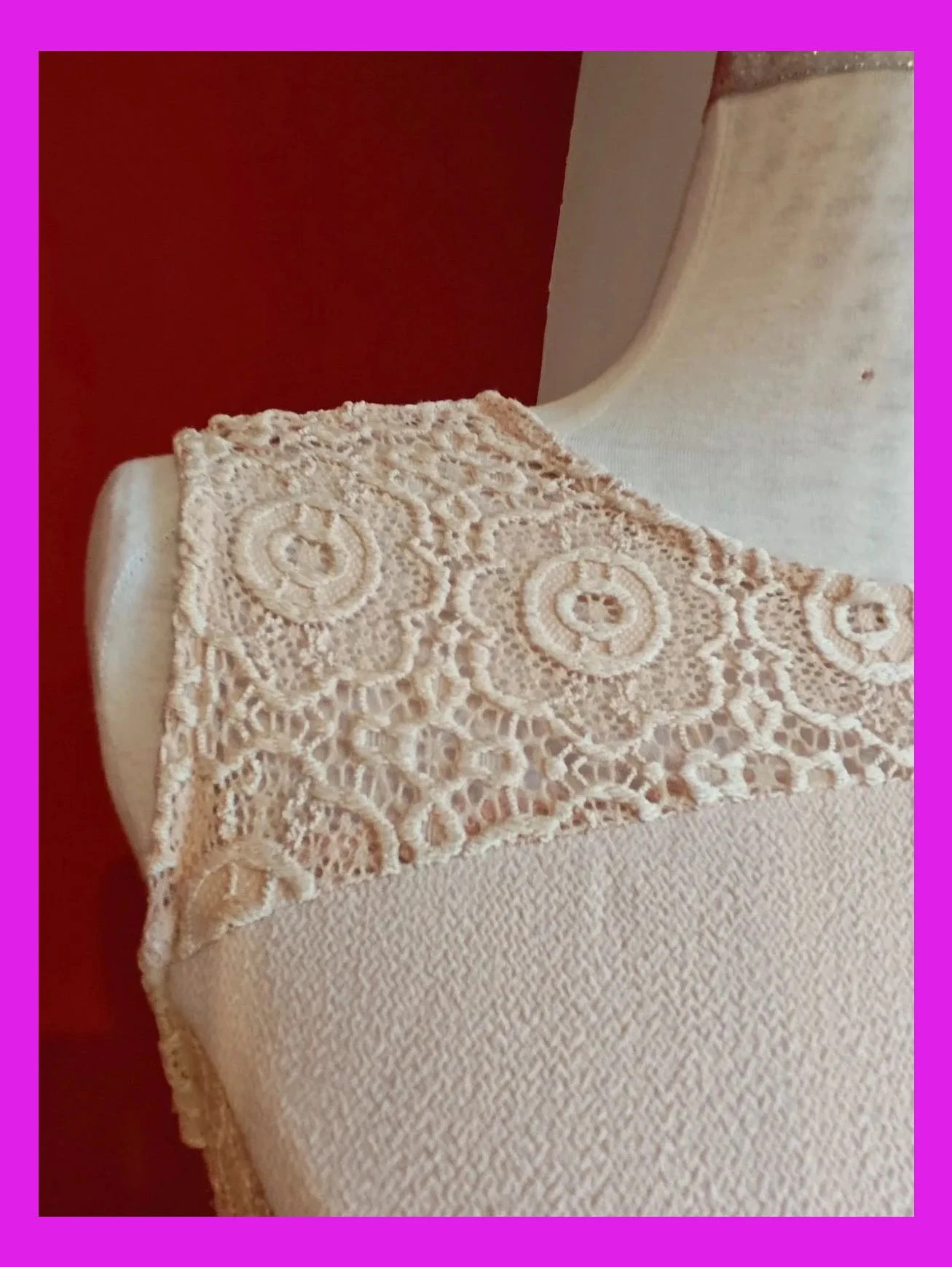 🌺Estiloso vestido de coctel tono rosa clarito con blonda en laterales y parte superior – Cayro – taille S / 36 / 8 4