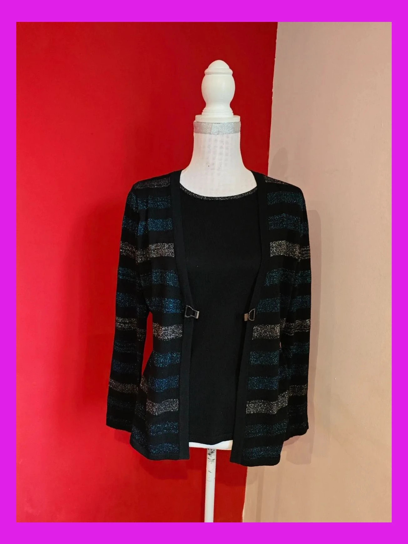 🌺 Original jersey con solapas con broche de punto negro con franjas azul y plateado con brillos – C&A – taille L / 40 / 12 3