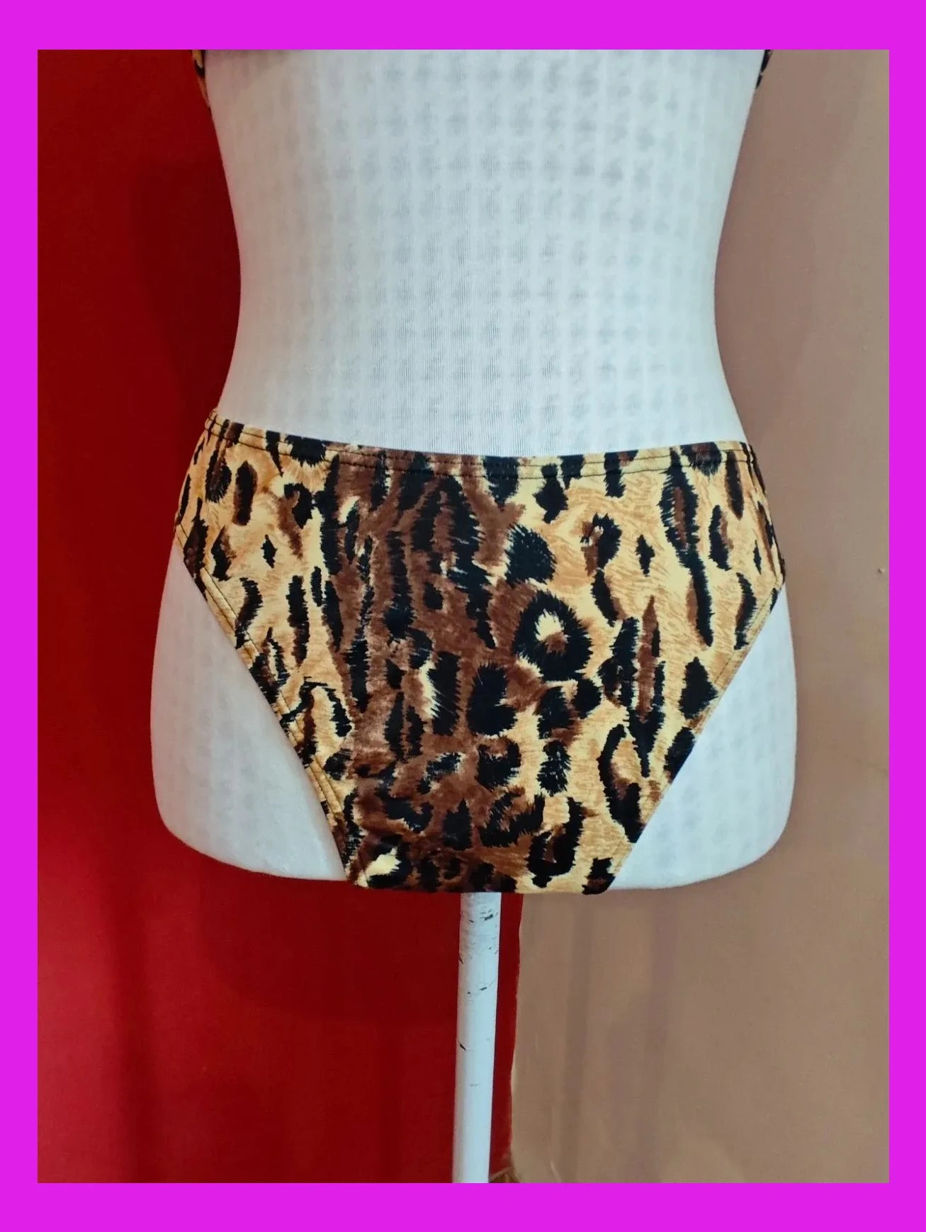 🌺 Precioso bikini estampado animal print – taille M / 38 / 10 5