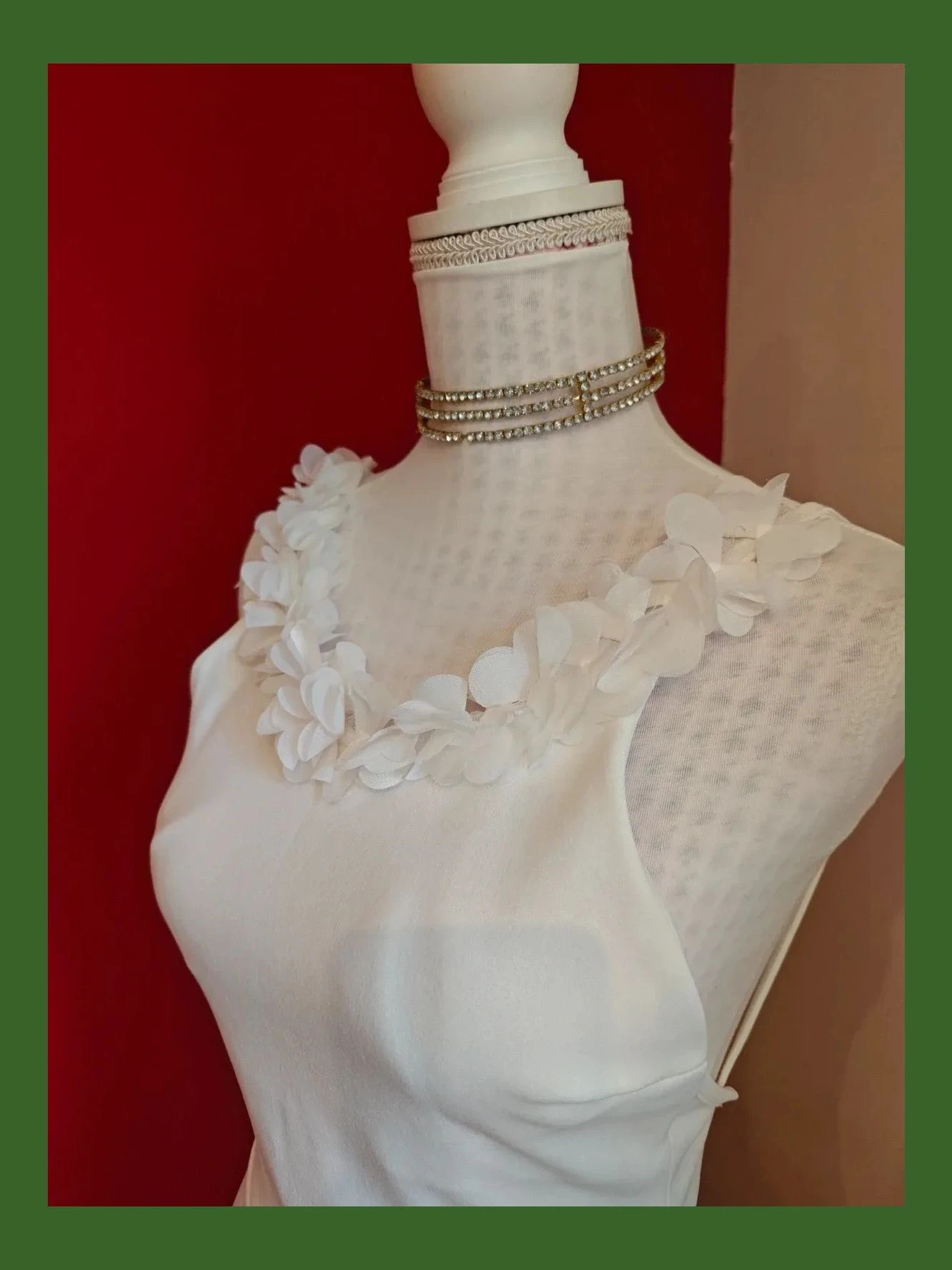 🎁 Espectacular vestido blanco con flores de gasa en escote y tirante trasero – Vintage Girl – taille S / 36 / 8 4