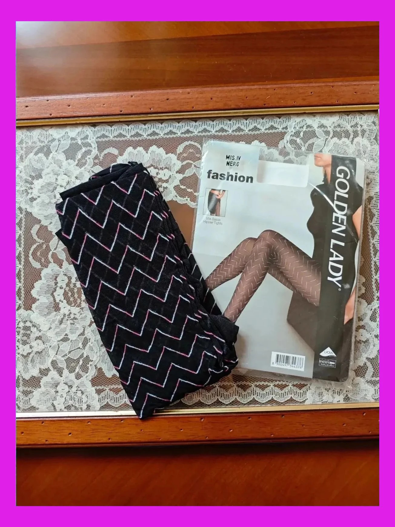 🌺 Originales Pantys negros con grecas fucsia y blanco